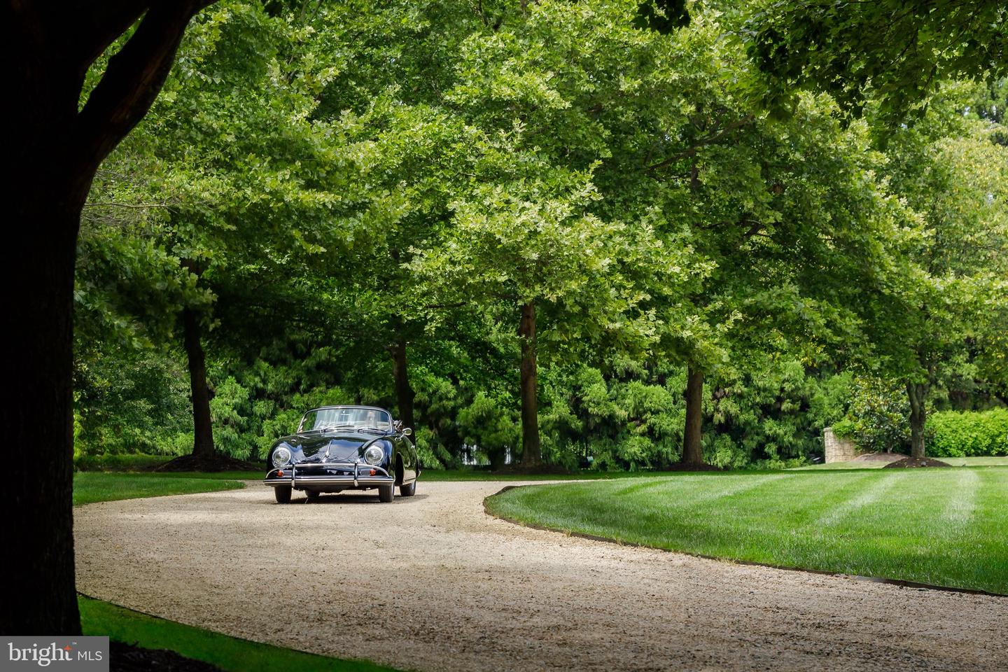 576 INNSBRUCK AVE, GREAT FALLS, Virginia 22066, 6 Bedrooms Bedrooms, ,7 BathroomsBathrooms,Residential,For sale,576 INNSBRUCK AVE,VAFX2273882 MLS # VAFX2273882 576 INNSBRUCK AVE, GREAT FALLS, Virginia 22066, 6 Bedrooms Bedrooms, ,7 BathroomsBathrooms,Residential,For sale,576 INNSBRUCK AVE,VAFX2273882 MLS # VAFX2273882