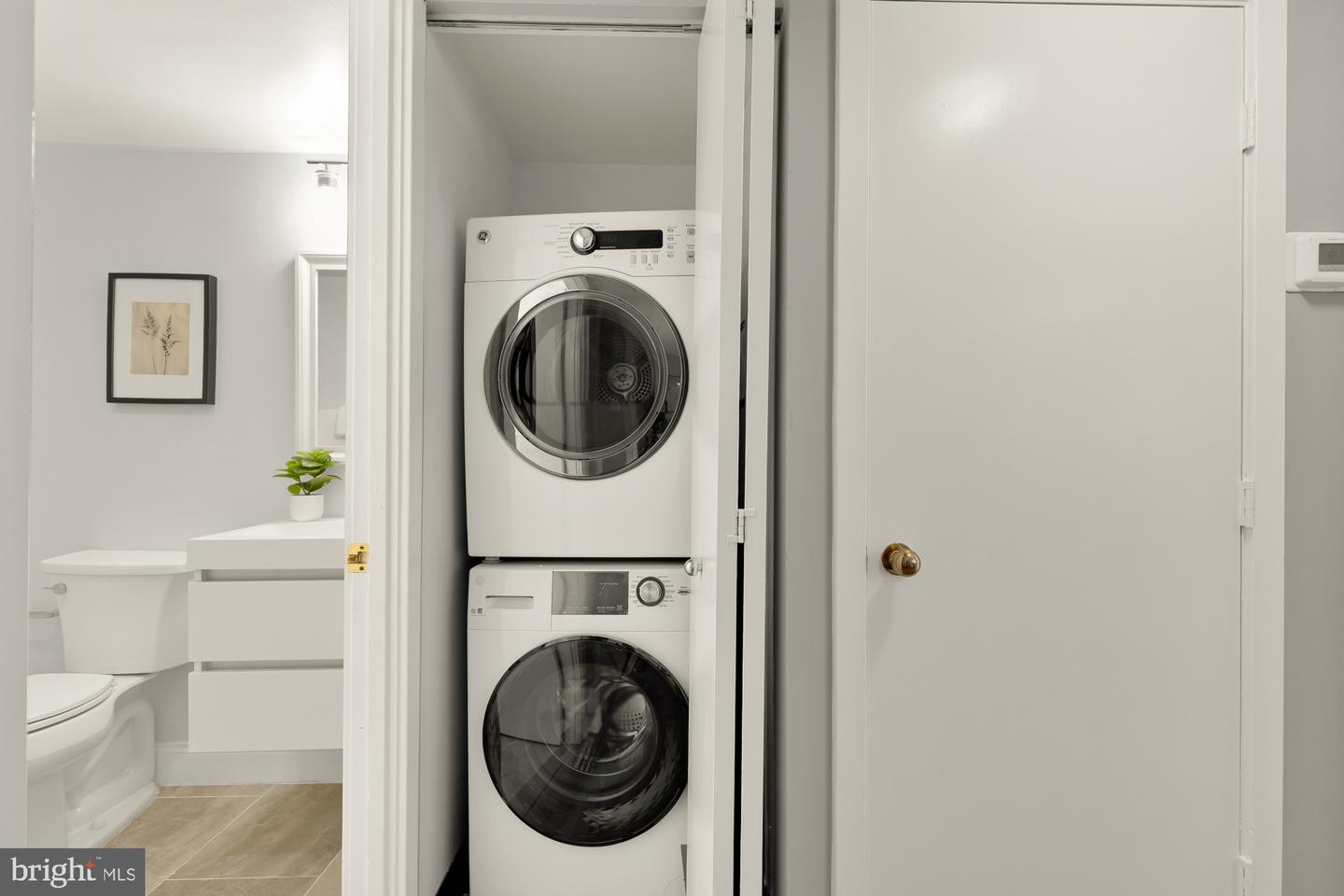 1099 22ND ST NW #206, WASHINGTON, District Of Columbia 20037, 1 Bedroom Bedrooms, ,1 BathroomBathrooms,Residential,For sale,1099 22ND ST NW #206,DCDC2226828 MLS # DCDC2226828 1099 22ND ST NW #206, WASHINGTON, District Of Columbia 20037, 1 Bedroom Bedrooms, ,1 BathroomBathrooms,Residential,For sale,1099 22ND ST NW #206,DCDC2226828 MLS # DCDC2226828