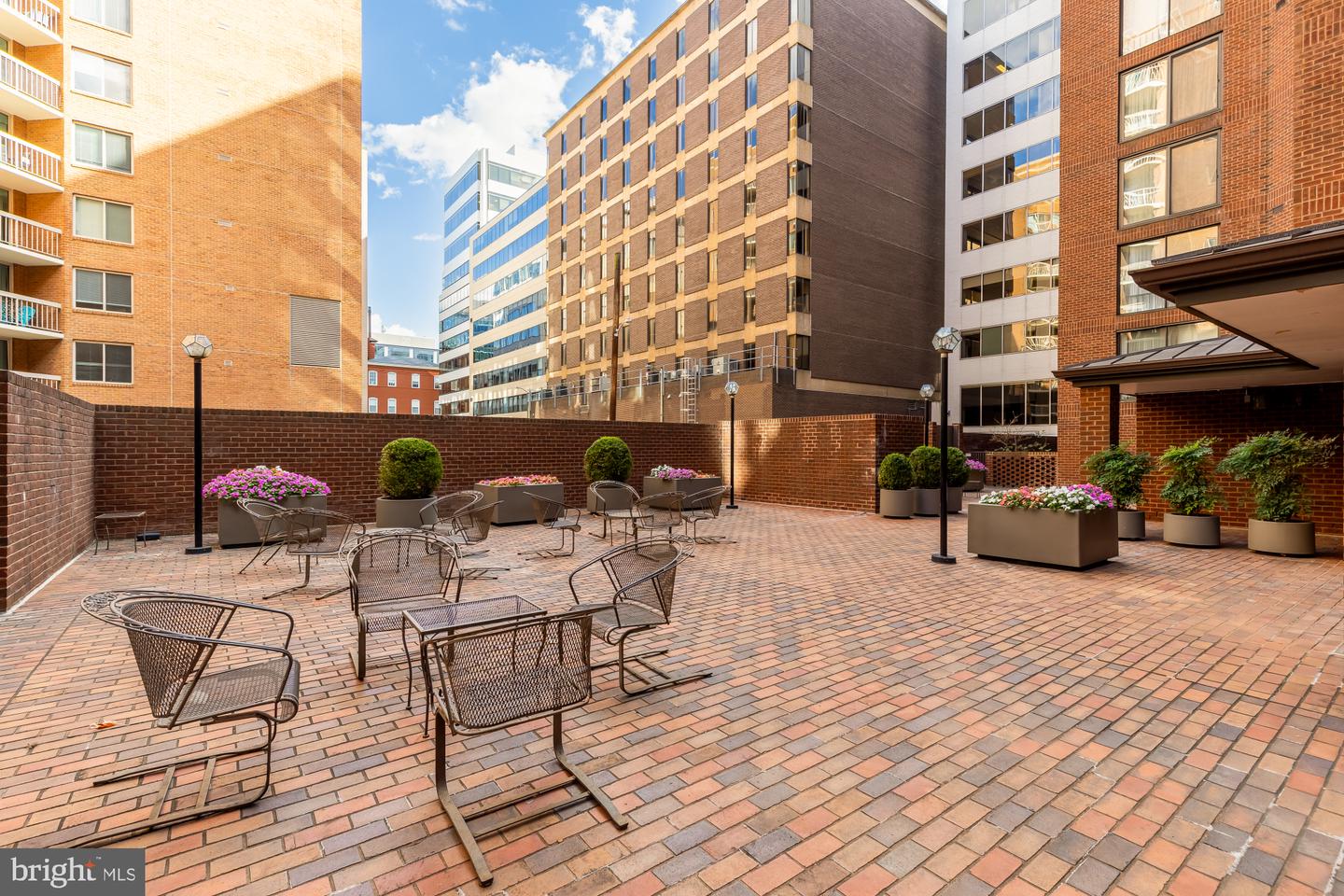 1099 22ND ST NW #206, WASHINGTON, District Of Columbia 20037, 1 Bedroom Bedrooms, ,1 BathroomBathrooms,Residential,For sale,1099 22ND ST NW #206,DCDC2226828 MLS # DCDC2226828 1099 22ND ST NW #206, WASHINGTON, District Of Columbia 20037, 1 Bedroom Bedrooms, ,1 BathroomBathrooms,Residential,For sale,1099 22ND ST NW #206,DCDC2226828 MLS # DCDC2226828