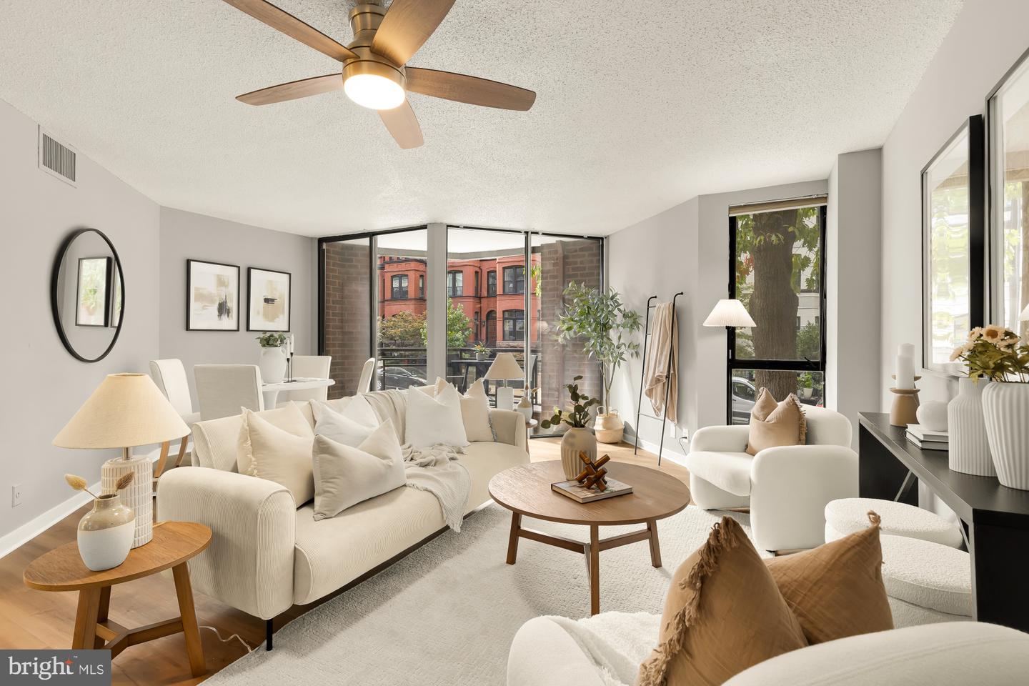 1099 22ND ST NW #206, WASHINGTON, District Of Columbia 20037, 1 Bedroom Bedrooms, ,1 BathroomBathrooms,Residential,For sale,1099 22ND ST NW #206,DCDC2226828 MLS # DCDC2226828 1099 22ND ST NW #206, WASHINGTON, District Of Columbia 20037, 1 Bedroom Bedrooms, ,1 BathroomBathrooms,Residential,For sale,1099 22ND ST NW #206,DCDC2226828 MLS # DCDC2226828