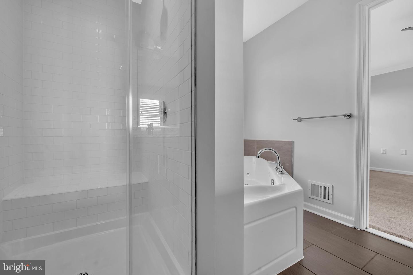 437 WOODCREST DR SE, WASHINGTON, District Of Columbia 20032, 3 Bedrooms Bedrooms, ,3 BathroomsBathrooms,Residential,For sale,437 WOODCREST DR SE,DCDC2227402 MLS # DCDC2227402 437 WOODCREST DR SE, WASHINGTON, District Of Columbia 20032, 3 Bedrooms Bedrooms, ,3 BathroomsBathrooms,Residential,For sale,437 WOODCREST DR SE,DCDC2227402 MLS # DCDC2227402