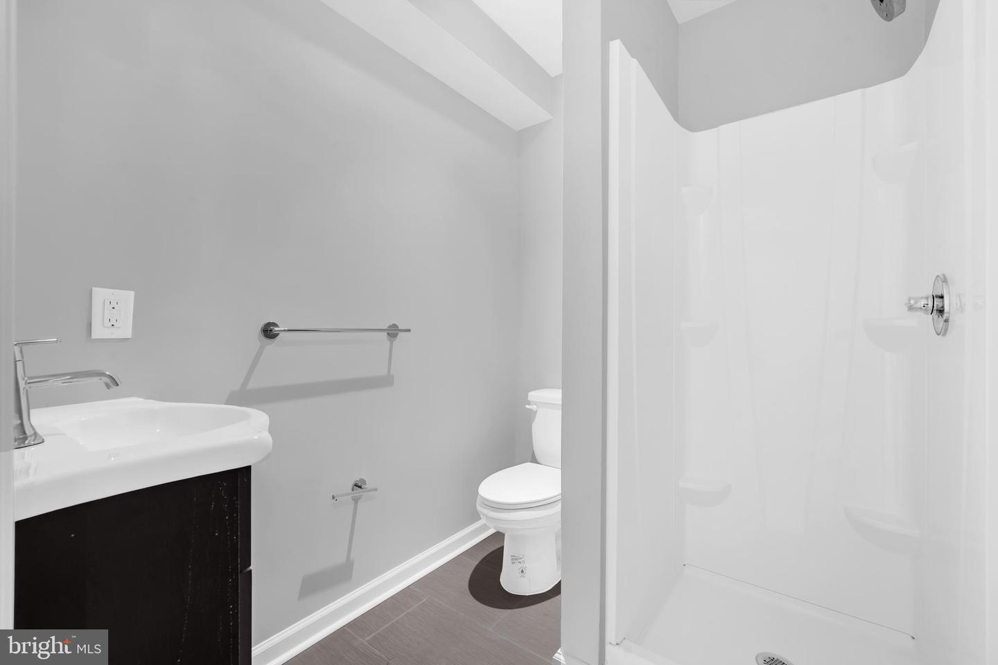 437 WOODCREST DR SE, WASHINGTON, District Of Columbia 20032, 3 Bedrooms Bedrooms, ,3 BathroomsBathrooms,Residential,For sale,437 WOODCREST DR SE,DCDC2227402 MLS # DCDC2227402 437 WOODCREST DR SE, WASHINGTON, District Of Columbia 20032, 3 Bedrooms Bedrooms, ,3 BathroomsBathrooms,Residential,For sale,437 WOODCREST DR SE,DCDC2227402 MLS # DCDC2227402