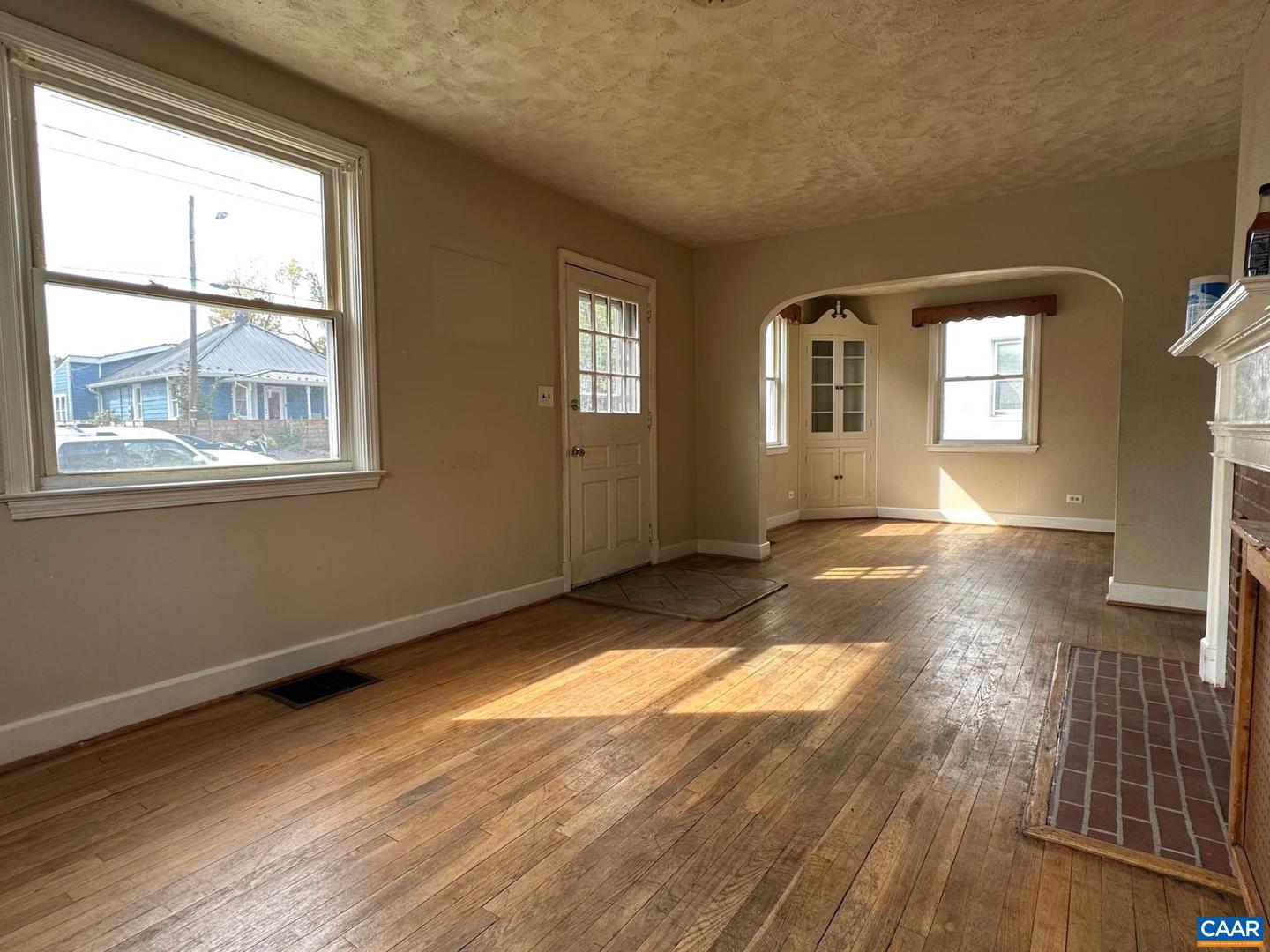 715 ELLIOTT AVE, CHARLOTTESVILLE, Virginia 22902, 3 Bedrooms Bedrooms, ,1 BathroomBathrooms,Residential,For sale,715 ELLIOTT AVE,670182 MLS # 670182 715 ELLIOTT AVE, CHARLOTTESVILLE, Virginia 22902, 3 Bedrooms Bedrooms, ,1 BathroomBathrooms,Residential,For sale,715 ELLIOTT AVE,670182 MLS # 670182