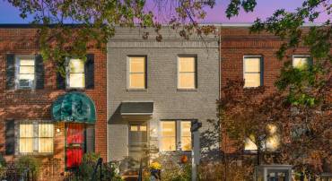 3342 CLAY PL NE, WASHINGTON, District Of Columbia 20019, 2 Bedrooms Bedrooms, ,1 BathroomBathrooms,Residential,For sale,3342 CLAY PL NE,DCDC2228016 MLS # DCDC2228016