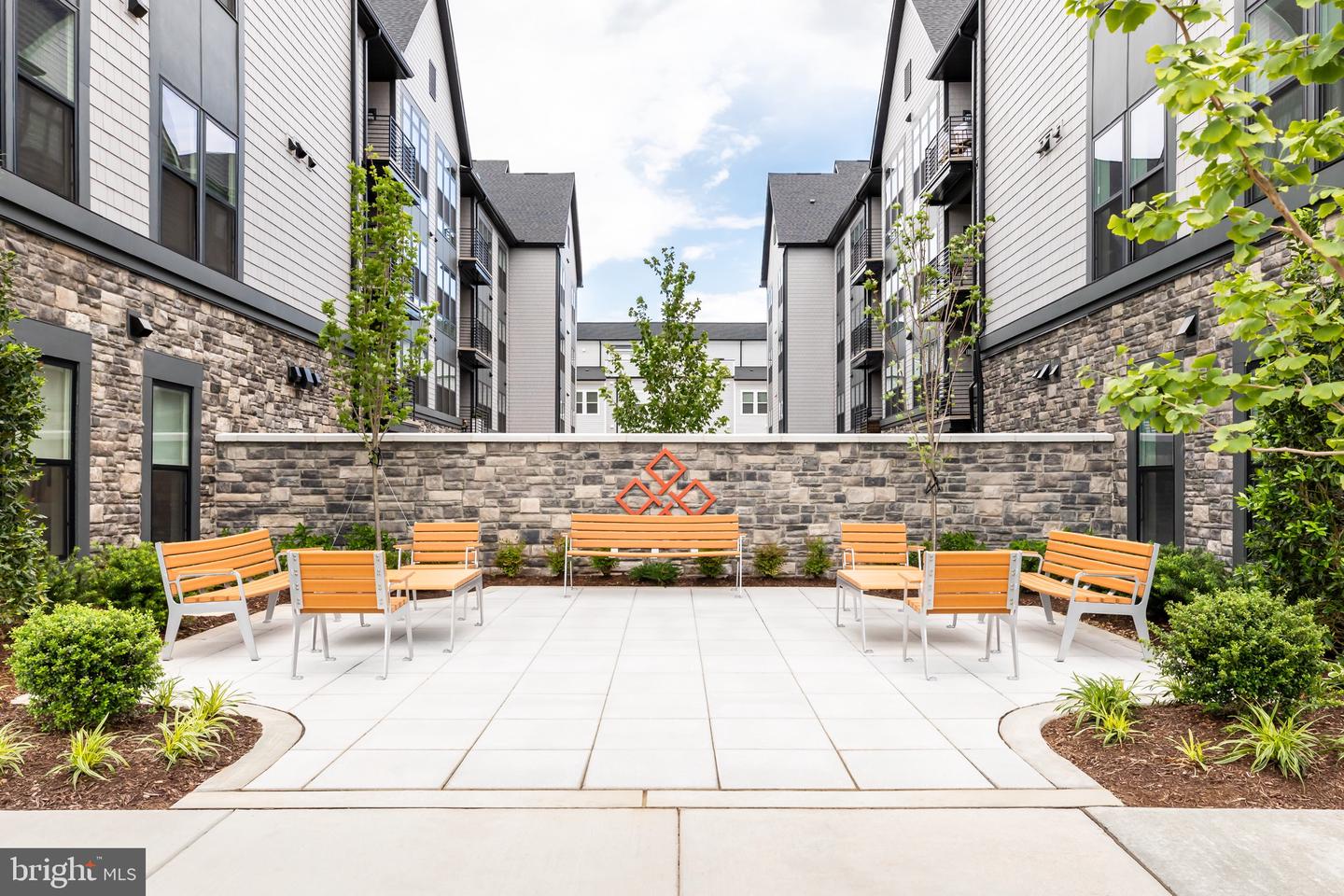 23664 HAVELOCK WALK TER #202, ASHBURN, Virginia 20148, 2 Bedrooms Bedrooms, ,2 BathroomsBathrooms,Residential,For sale,23664 HAVELOCK WALK TER #202,VALO2109574 MLS # VALO2109574 23664 HAVELOCK WALK TER #202, ASHBURN, Virginia 20148, 2 Bedrooms Bedrooms, ,2 BathroomsBathrooms,Residential,For sale,23664 HAVELOCK WALK TER #202,VALO2109574 MLS # VALO2109574