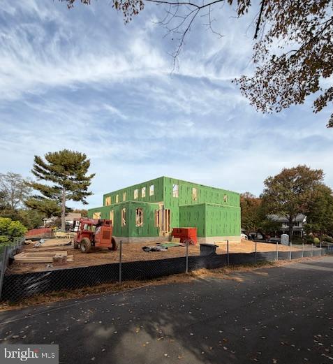 9420 VERNON DR, GREAT FALLS, Virginia 22066, 6 Bedrooms Bedrooms, ,6 BathroomsBathrooms,Residential,For sale,9420 VERNON DR,VAFX2276154 MLS # VAFX2276154 9420 VERNON DR, GREAT FALLS, Virginia 22066, 6 Bedrooms Bedrooms, ,6 BathroomsBathrooms,Residential,For sale,9420 VERNON DR,VAFX2276154 MLS # VAFX2276154