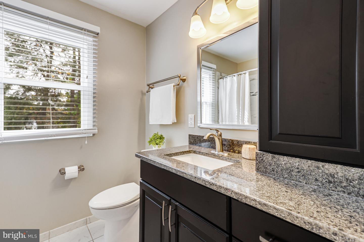 9515 DEBRA SPRADLIN CT, BURKE, Virginia 22015, 4 Bedrooms Bedrooms, ,2 BathroomsBathrooms,Residential,For sale,9515 DEBRA SPRADLIN CT,VAFX2276280 MLS # VAFX2276280 9515 DEBRA SPRADLIN CT, BURKE, Virginia 22015, 4 Bedrooms Bedrooms, ,2 BathroomsBathrooms,Residential,For sale,9515 DEBRA SPRADLIN CT,VAFX2276280 MLS # VAFX2276280