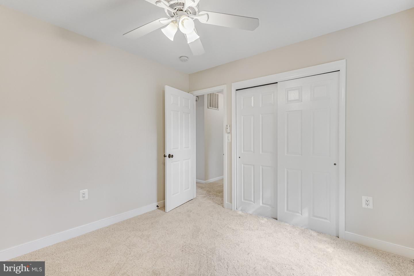 9515 DEBRA SPRADLIN CT, BURKE, Virginia 22015, 4 Bedrooms Bedrooms, ,2 BathroomsBathrooms,Residential,For sale,9515 DEBRA SPRADLIN CT,VAFX2276280 MLS # VAFX2276280 9515 DEBRA SPRADLIN CT, BURKE, Virginia 22015, 4 Bedrooms Bedrooms, ,2 BathroomsBathrooms,Residential,For sale,9515 DEBRA SPRADLIN CT,VAFX2276280 MLS # VAFX2276280