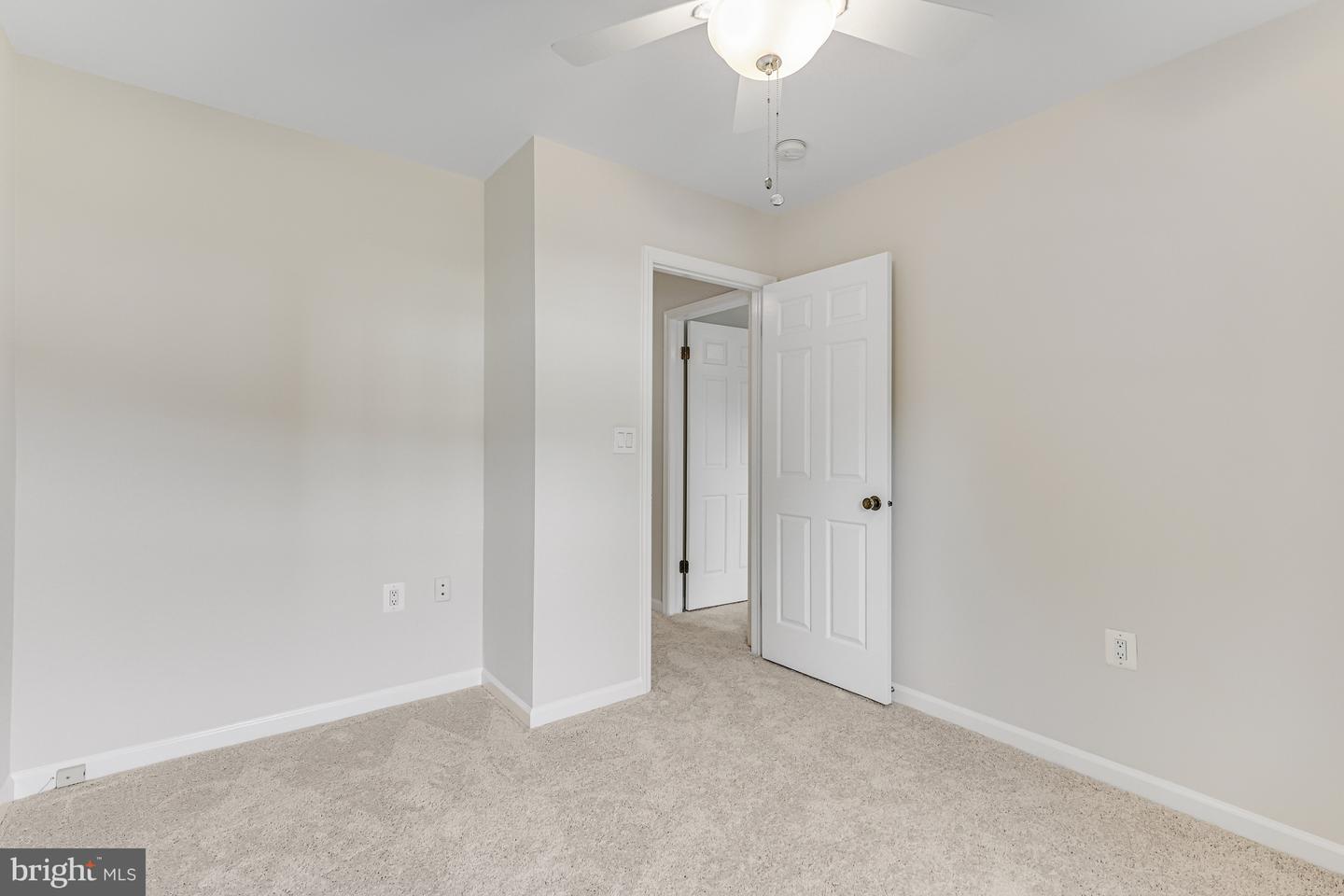 9515 DEBRA SPRADLIN CT, BURKE, Virginia 22015, 4 Bedrooms Bedrooms, ,2 BathroomsBathrooms,Residential,For sale,9515 DEBRA SPRADLIN CT,VAFX2276280 MLS # VAFX2276280 9515 DEBRA SPRADLIN CT, BURKE, Virginia 22015, 4 Bedrooms Bedrooms, ,2 BathroomsBathrooms,Residential,For sale,9515 DEBRA SPRADLIN CT,VAFX2276280 MLS # VAFX2276280