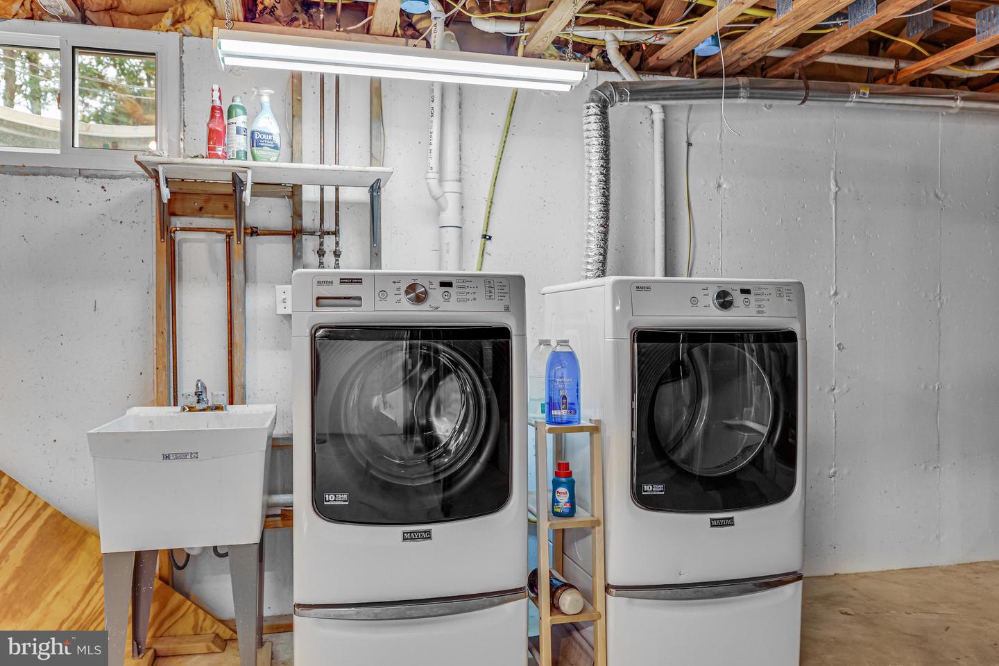 9515 DEBRA SPRADLIN CT, BURKE, Virginia 22015, 4 Bedrooms Bedrooms, ,2 BathroomsBathrooms,Residential,For sale,9515 DEBRA SPRADLIN CT,VAFX2276280 MLS # VAFX2276280 9515 DEBRA SPRADLIN CT, BURKE, Virginia 22015, 4 Bedrooms Bedrooms, ,2 BathroomsBathrooms,Residential,For sale,9515 DEBRA SPRADLIN CT,VAFX2276280 MLS # VAFX2276280