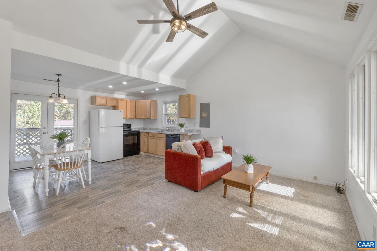 874 JAMES RIVER RD, SCOTTSVILLE, Virginia 24590, 3 Bedrooms Bedrooms, ,2 BathroomsBathrooms,Residential,For sale,874 JAMES RIVER RD,670465 MLS # 670465 874 JAMES RIVER RD, SCOTTSVILLE, Virginia 24590, 3 Bedrooms Bedrooms, ,2 BathroomsBathrooms,Residential,For sale,874 JAMES RIVER RD,670465 MLS # 670465