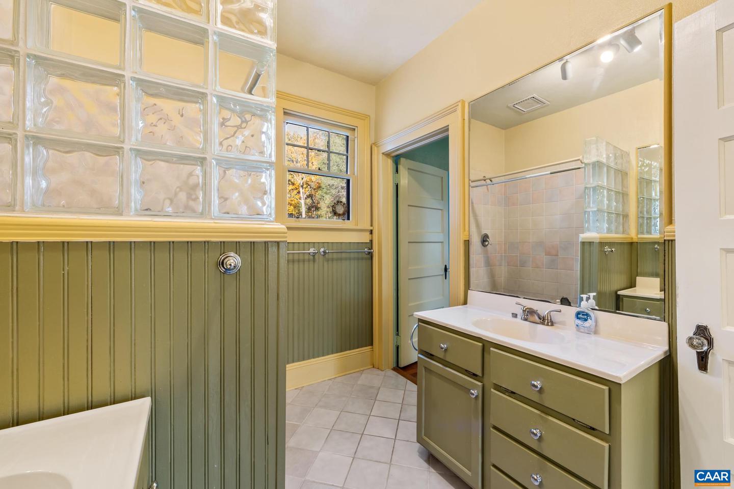 632 BREMO BLUFF RD, BREMO BLUFF, Virginia 23022, 3 Bedrooms Bedrooms, ,2 BathroomsBathrooms,Residential,For sale,632 BREMO BLUFF RD,670483 MLS # 670483 632 BREMO BLUFF RD, BREMO BLUFF, Virginia 23022, 3 Bedrooms Bedrooms, ,2 BathroomsBathrooms,Residential,For sale,632 BREMO BLUFF RD,670483 MLS # 670483