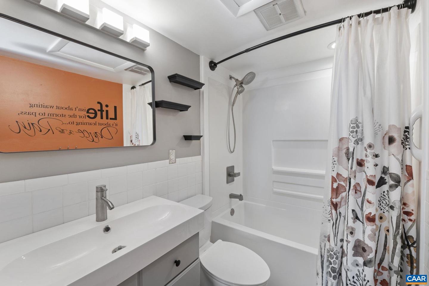 504 FARMVIEW RD, STANARDSVILLE, Virginia 22973, 3 Bedrooms Bedrooms, ,1 BathroomBathrooms,Residential,For sale,504 FARMVIEW RD,670488 MLS # 670488 504 FARMVIEW RD, STANARDSVILLE, Virginia 22973, 3 Bedrooms Bedrooms, ,1 BathroomBathrooms,Residential,For sale,504 FARMVIEW RD,670488 MLS # 670488