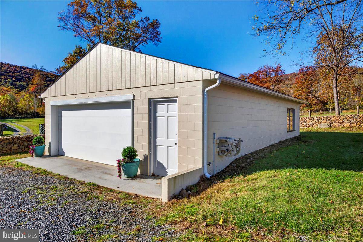 290 RILEY HOLLOW RD, HUNTLY, Virginia 22640, 3 Bedrooms Bedrooms, ,3 BathroomsBathrooms,Farm,For sale,290 RILEY HOLLOW RD,VARP2002364 MLS # VARP2002364 290 RILEY HOLLOW RD, HUNTLY, Virginia 22640, 3 Bedrooms Bedrooms, ,3 BathroomsBathrooms,Farm,For sale,290 RILEY HOLLOW RD,VARP2002364 MLS # VARP2002364