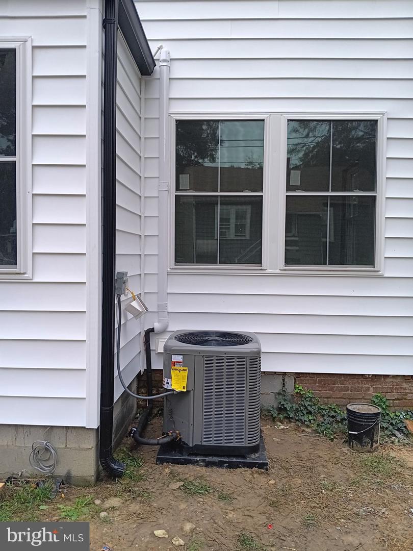 1006 SHEPHERD ST NE, WASHINGTON, District Of Columbia 20017, 6 Bedrooms Bedrooms, 10 Rooms Rooms,4 BathroomsBathrooms,Residential,For sale,1006 SHEPHERD ST NE,DCDC2175484 MLS # DCDC2175484