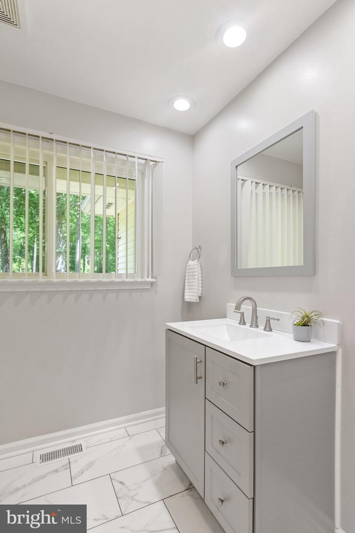 141 MEADOWS RD, FREDERICKSBURG, Virginia 22406, 5 Bedrooms Bedrooms, ,3 BathroomsBathrooms,Residential,For sale,141 MEADOWS RD,VAST2038718 MLS # VAST2038718 141 MEADOWS RD, FREDERICKSBURG, Virginia 22406, 5 Bedrooms Bedrooms, ,3 BathroomsBathrooms,Residential,For sale,141 MEADOWS RD,VAST2038718 MLS # VAST2038718