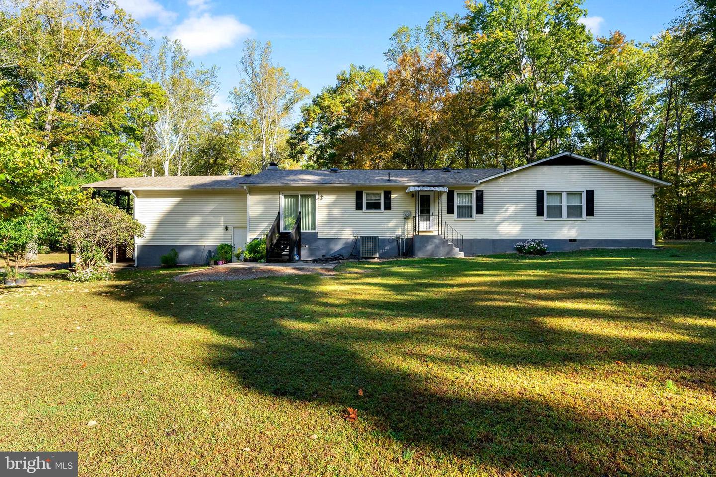 141 MEADOWS RD, FREDERICKSBURG, Virginia 22406, 5 Bedrooms Bedrooms, ,3 BathroomsBathrooms,Residential,For sale,141 MEADOWS RD,VAST2038718 MLS # VAST2038718 141 MEADOWS RD, FREDERICKSBURG, Virginia 22406, 5 Bedrooms Bedrooms, ,3 BathroomsBathrooms,Residential,For sale,141 MEADOWS RD,VAST2038718 MLS # VAST2038718