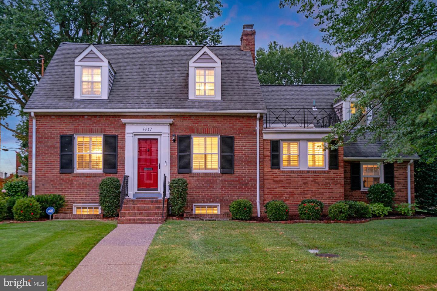 607 W VIEW TER, ALEXANDRIA, Virginia 22301, 4 Bedrooms Bedrooms, ,4 BathroomsBathrooms,Residential,For sale,607 W VIEW TER,VAAX2048652 MLS # VAAX2048652 607 W VIEW TER, ALEXANDRIA, Virginia 22301, 4 Bedrooms Bedrooms, ,4 BathroomsBathrooms,Residential,For sale,607 W VIEW TER,VAAX2048652 MLS # VAAX2048652