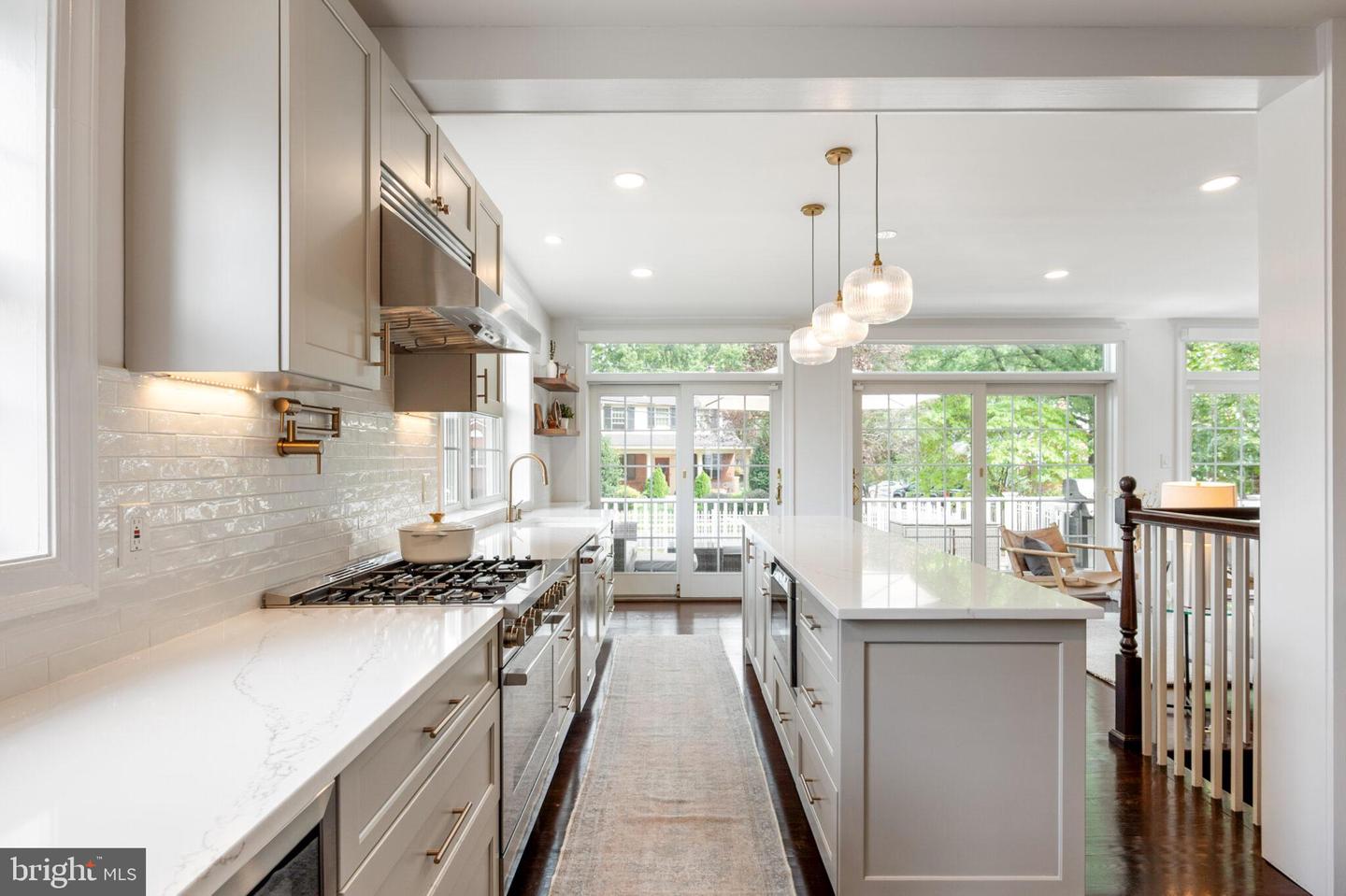 607 W VIEW TER, ALEXANDRIA, Virginia 22301, 4 Bedrooms Bedrooms, ,4 BathroomsBathrooms,Residential,For sale,607 W VIEW TER,VAAX2048652 MLS # VAAX2048652 607 W VIEW TER, ALEXANDRIA, Virginia 22301, 4 Bedrooms Bedrooms, ,4 BathroomsBathrooms,Residential,For sale,607 W VIEW TER,VAAX2048652 MLS # VAAX2048652