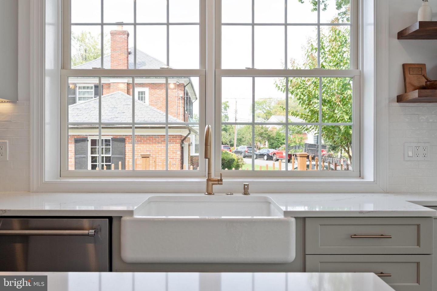 607 W VIEW TER, ALEXANDRIA, Virginia 22301, 4 Bedrooms Bedrooms, ,4 BathroomsBathrooms,Residential,For sale,607 W VIEW TER,VAAX2048652 MLS # VAAX2048652 607 W VIEW TER, ALEXANDRIA, Virginia 22301, 4 Bedrooms Bedrooms, ,4 BathroomsBathrooms,Residential,For sale,607 W VIEW TER,VAAX2048652 MLS # VAAX2048652