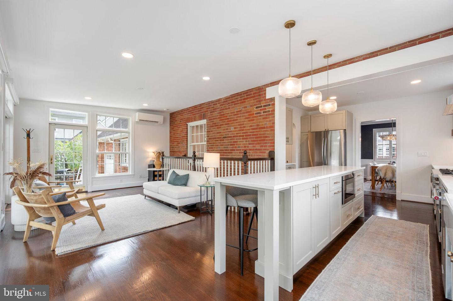 607 W VIEW TER, ALEXANDRIA, Virginia 22301, 4 Bedrooms Bedrooms, ,4 BathroomsBathrooms,Residential,For sale,607 W VIEW TER,VAAX2048652 MLS # VAAX2048652 607 W VIEW TER, ALEXANDRIA, Virginia 22301, 4 Bedrooms Bedrooms, ,4 BathroomsBathrooms,Residential,For sale,607 W VIEW TER,VAAX2048652 MLS # VAAX2048652