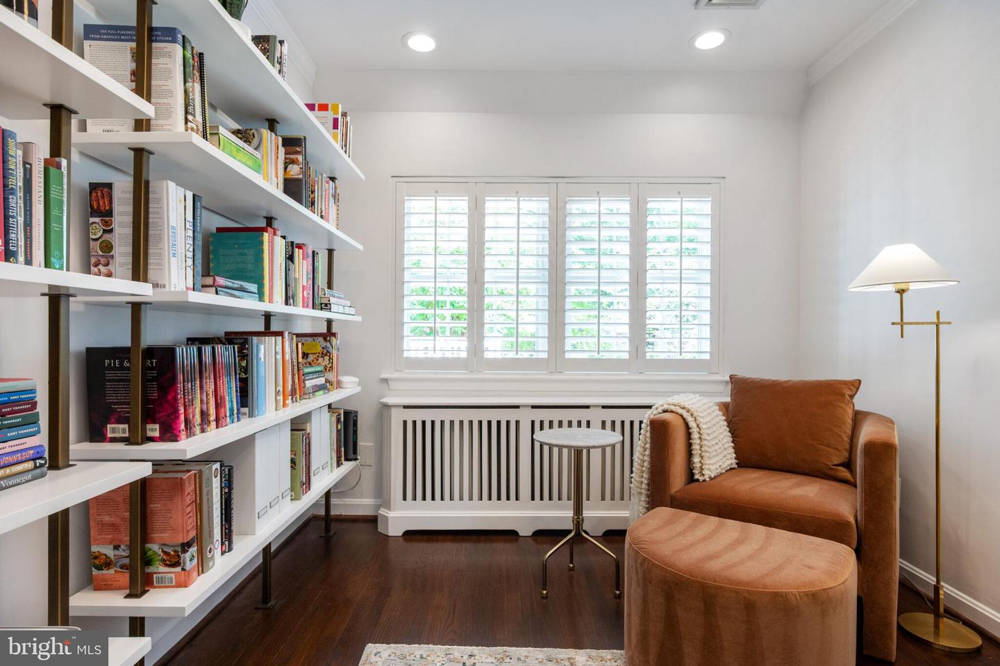 607 W VIEW TER, ALEXANDRIA, Virginia 22301, 4 Bedrooms Bedrooms, ,4 BathroomsBathrooms,Residential,For sale,607 W VIEW TER,VAAX2048652 MLS # VAAX2048652 607 W VIEW TER, ALEXANDRIA, Virginia 22301, 4 Bedrooms Bedrooms, ,4 BathroomsBathrooms,Residential,For sale,607 W VIEW TER,VAAX2048652 MLS # VAAX2048652