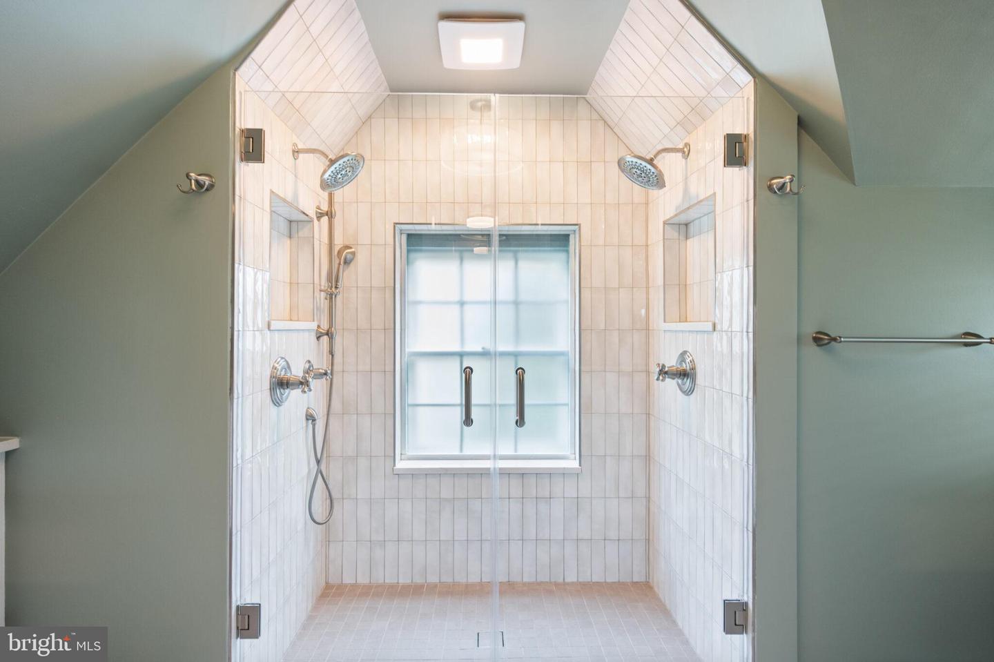 607 W VIEW TER, ALEXANDRIA, Virginia 22301, 4 Bedrooms Bedrooms, ,4 BathroomsBathrooms,Residential,For sale,607 W VIEW TER,VAAX2048652 MLS # VAAX2048652 607 W VIEW TER, ALEXANDRIA, Virginia 22301, 4 Bedrooms Bedrooms, ,4 BathroomsBathrooms,Residential,For sale,607 W VIEW TER,VAAX2048652 MLS # VAAX2048652