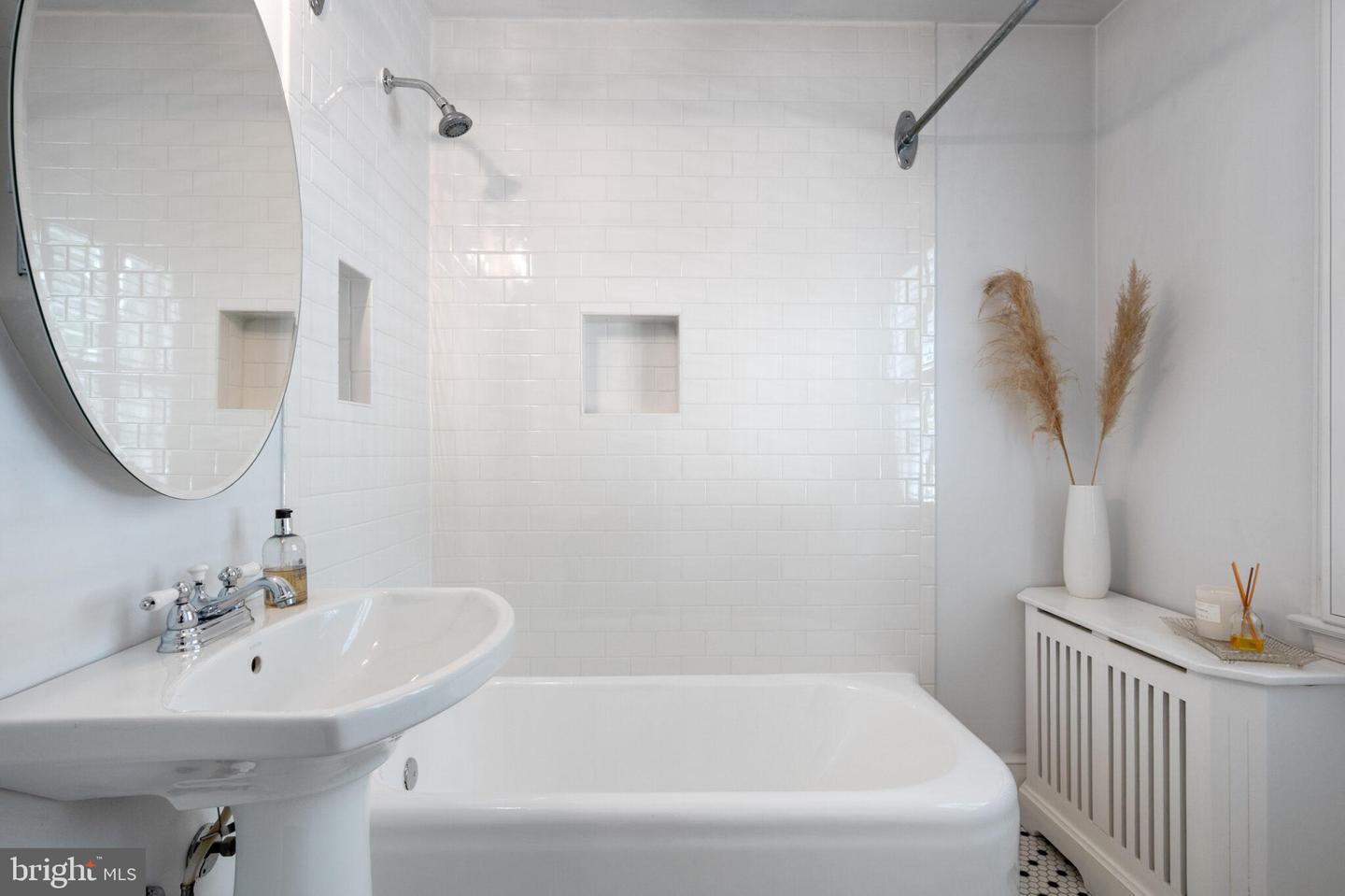 607 W VIEW TER, ALEXANDRIA, Virginia 22301, 4 Bedrooms Bedrooms, ,4 BathroomsBathrooms,Residential,For sale,607 W VIEW TER,VAAX2048652 MLS # VAAX2048652 607 W VIEW TER, ALEXANDRIA, Virginia 22301, 4 Bedrooms Bedrooms, ,4 BathroomsBathrooms,Residential,For sale,607 W VIEW TER,VAAX2048652 MLS # VAAX2048652