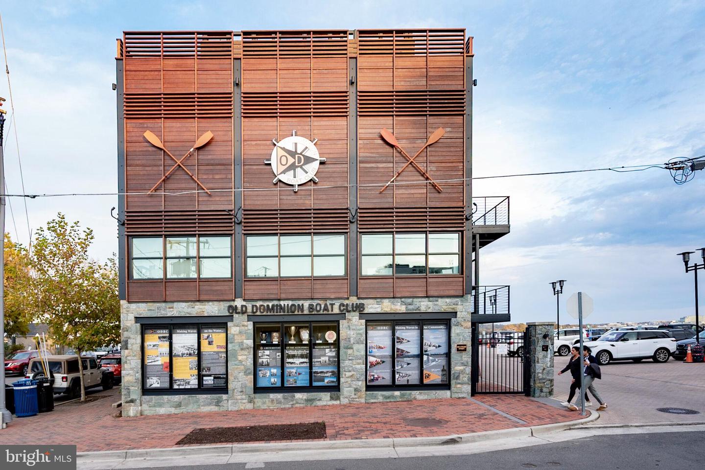 607 W VIEW TER, ALEXANDRIA, Virginia 22301, 4 Bedrooms Bedrooms, ,4 BathroomsBathrooms,Residential,For sale,607 W VIEW TER,VAAX2048652 MLS # VAAX2048652 607 W VIEW TER, ALEXANDRIA, Virginia 22301, 4 Bedrooms Bedrooms, ,4 BathroomsBathrooms,Residential,For sale,607 W VIEW TER,VAAX2048652 MLS # VAAX2048652