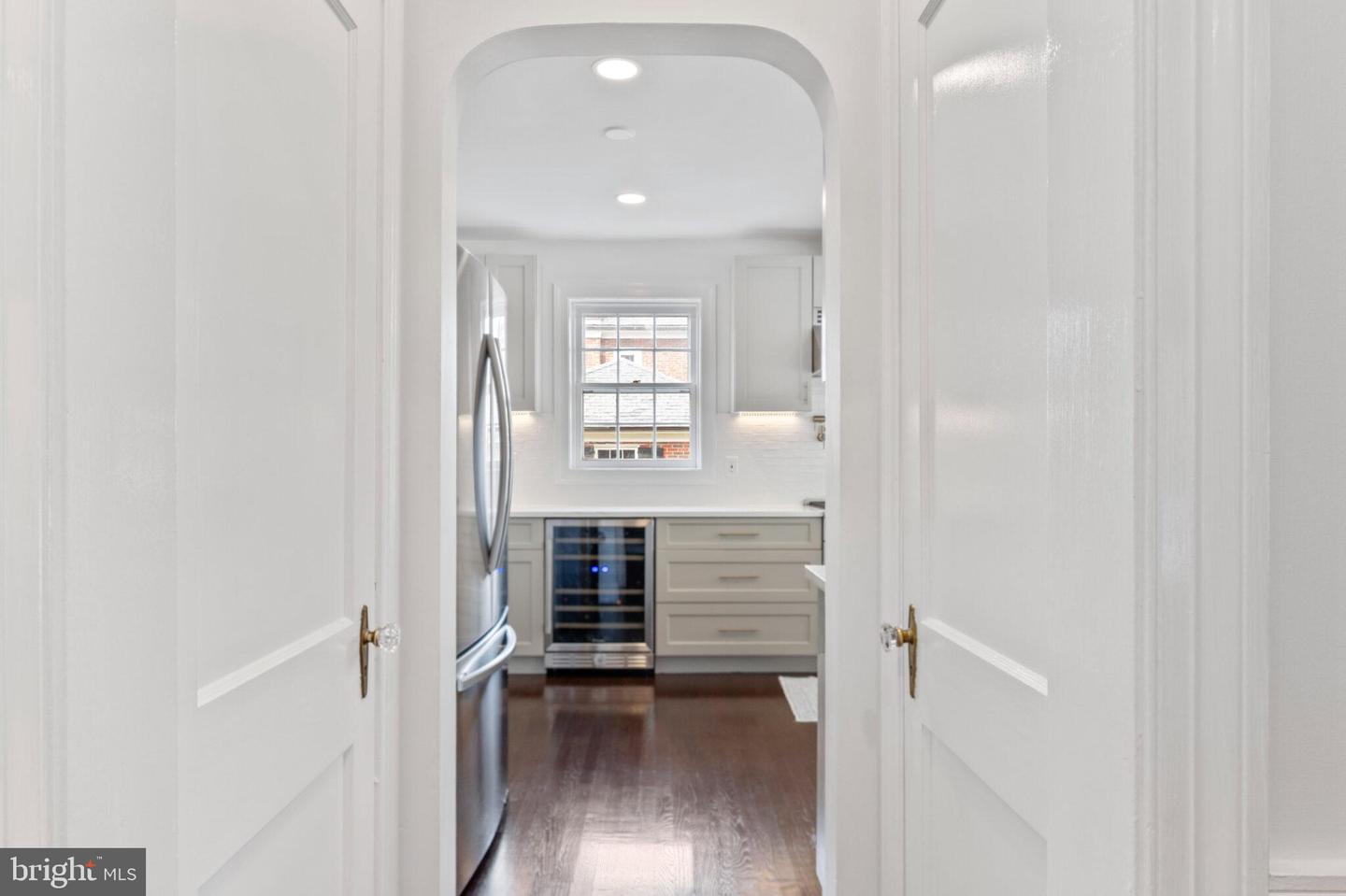 607 W VIEW TER, ALEXANDRIA, Virginia 22301, 4 Bedrooms Bedrooms, ,4 BathroomsBathrooms,Residential,For sale,607 W VIEW TER,VAAX2048652 MLS # VAAX2048652 607 W VIEW TER, ALEXANDRIA, Virginia 22301, 4 Bedrooms Bedrooms, ,4 BathroomsBathrooms,Residential,For sale,607 W VIEW TER,VAAX2048652 MLS # VAAX2048652