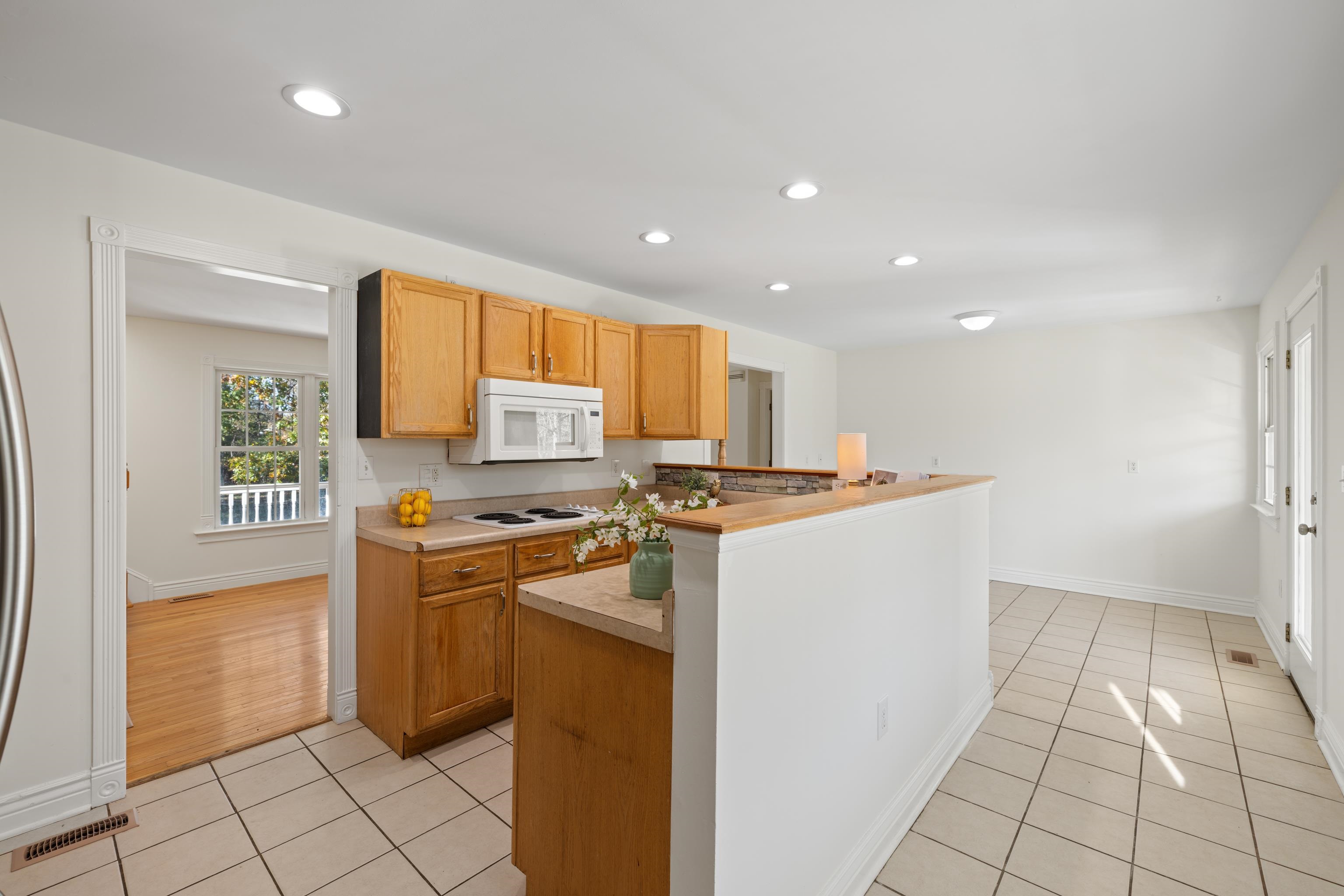 57 THOMAS DR, LYNDHURST, Virginia 22952, 5 Bedrooms Bedrooms, ,2 BathroomsBathrooms,Residential,57 THOMAS DR,670495 MLS # 670495 57 THOMAS DR, LYNDHURST, Virginia 22952, 5 Bedrooms Bedrooms, ,2 BathroomsBathrooms,Residential,57 THOMAS DR,670495 MLS # 670495