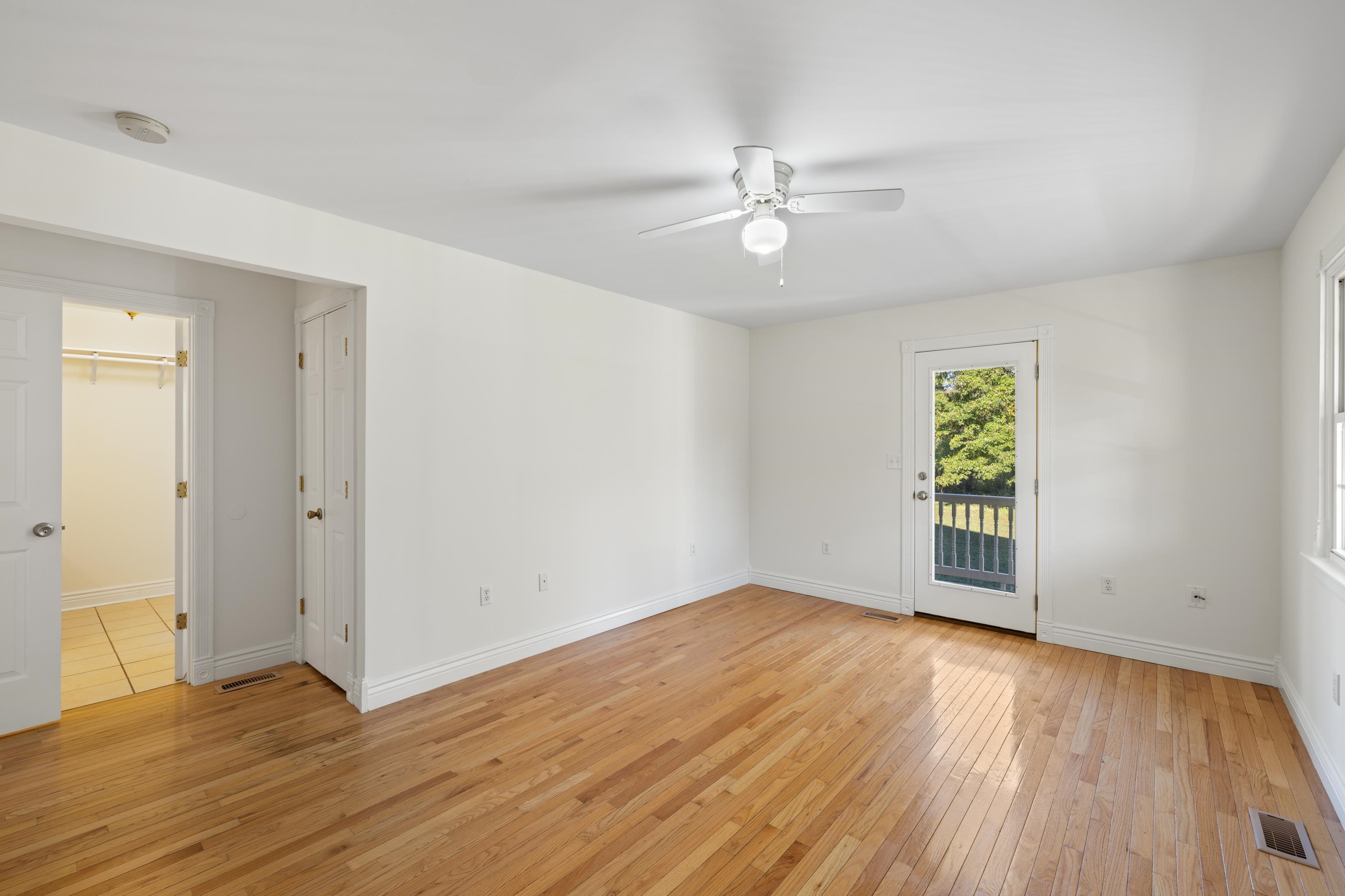 57 THOMAS DR, LYNDHURST, Virginia 22952, 5 Bedrooms Bedrooms, ,2 BathroomsBathrooms,Residential,57 THOMAS DR,670495 MLS # 670495 57 THOMAS DR, LYNDHURST, Virginia 22952, 5 Bedrooms Bedrooms, ,2 BathroomsBathrooms,Residential,57 THOMAS DR,670495 MLS # 670495