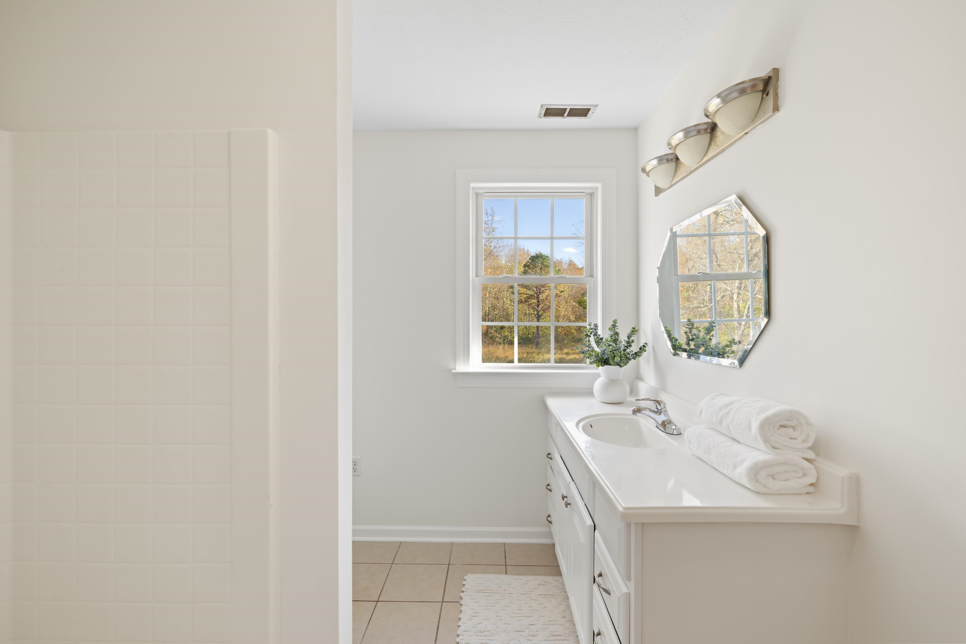 57 THOMAS DR, LYNDHURST, Virginia 22952, 5 Bedrooms Bedrooms, ,2 BathroomsBathrooms,Residential,57 THOMAS DR,670495 MLS # 670495 57 THOMAS DR, LYNDHURST, Virginia 22952, 5 Bedrooms Bedrooms, ,2 BathroomsBathrooms,Residential,57 THOMAS DR,670495 MLS # 670495