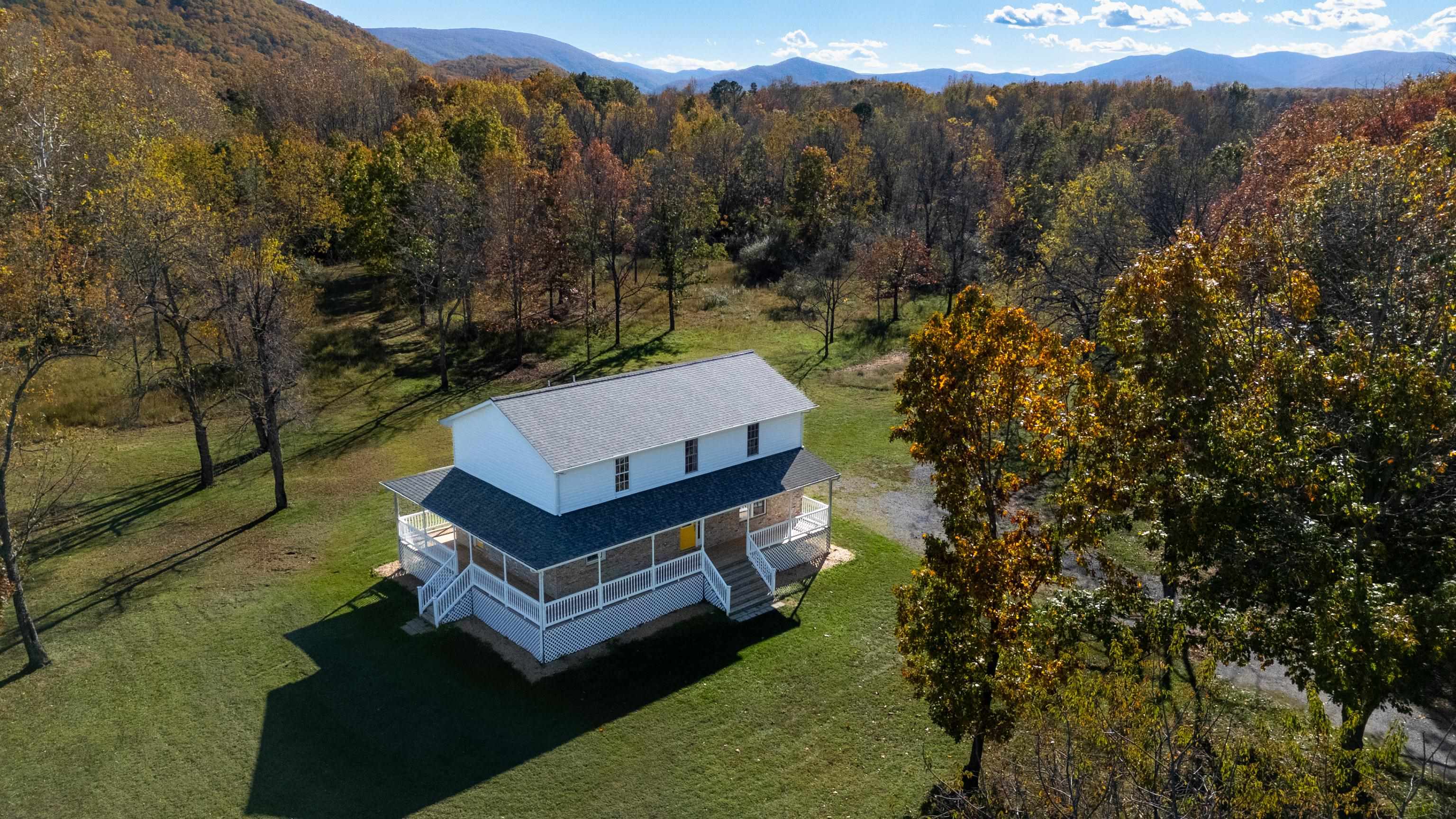 57 THOMAS DR, LYNDHURST, Virginia 22952, 5 Bedrooms Bedrooms, ,2 BathroomsBathrooms,Residential,57 THOMAS DR,670495 MLS # 670495 57 THOMAS DR, LYNDHURST, Virginia 22952, 5 Bedrooms Bedrooms, ,2 BathroomsBathrooms,Residential,57 THOMAS DR,670495 MLS # 670495