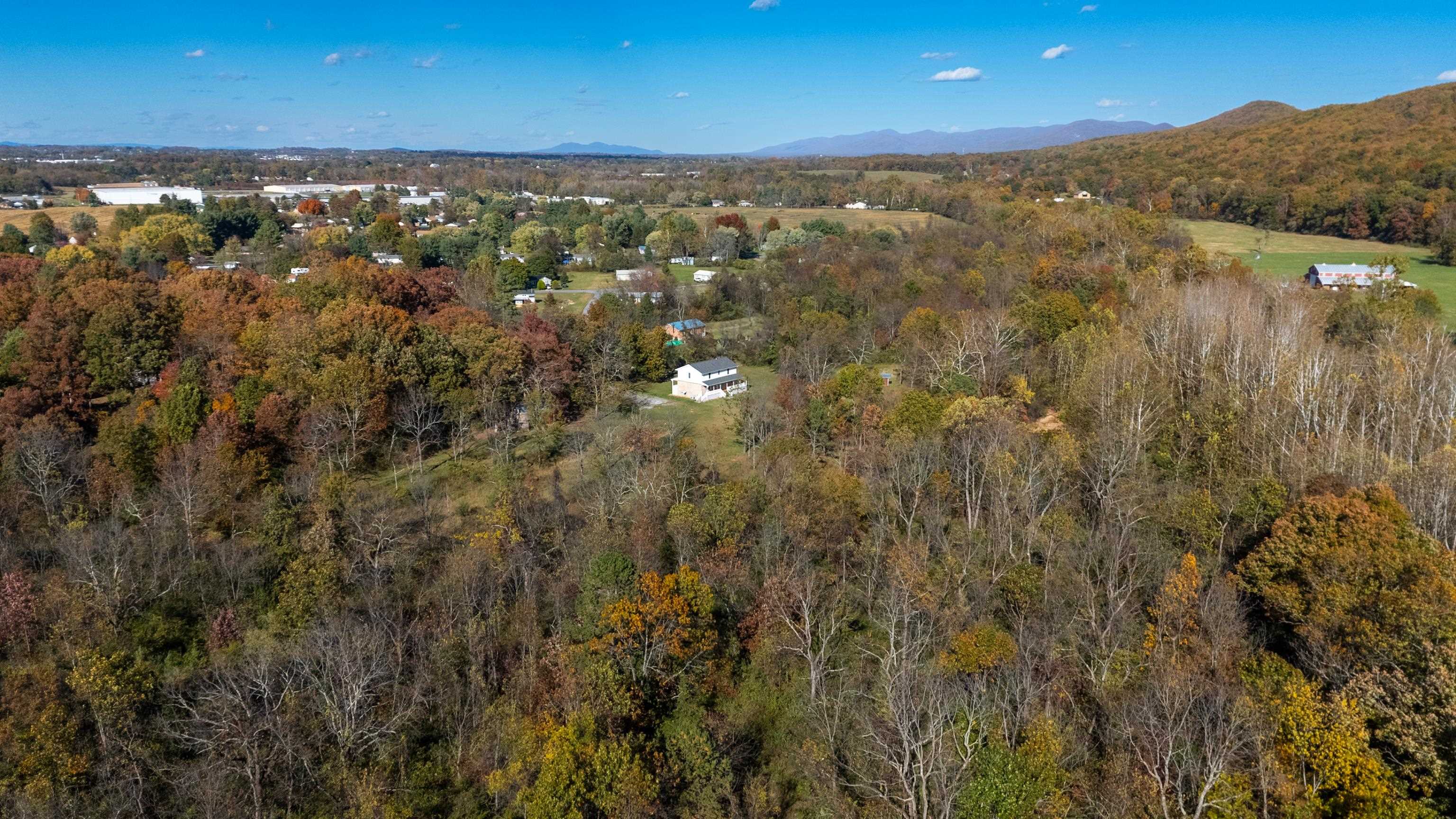 57 THOMAS DR, LYNDHURST, Virginia 22952, 5 Bedrooms Bedrooms, ,2 BathroomsBathrooms,Residential,57 THOMAS DR,670495 MLS # 670495 57 THOMAS DR, LYNDHURST, Virginia 22952, 5 Bedrooms Bedrooms, ,2 BathroomsBathrooms,Residential,57 THOMAS DR,670495 MLS # 670495