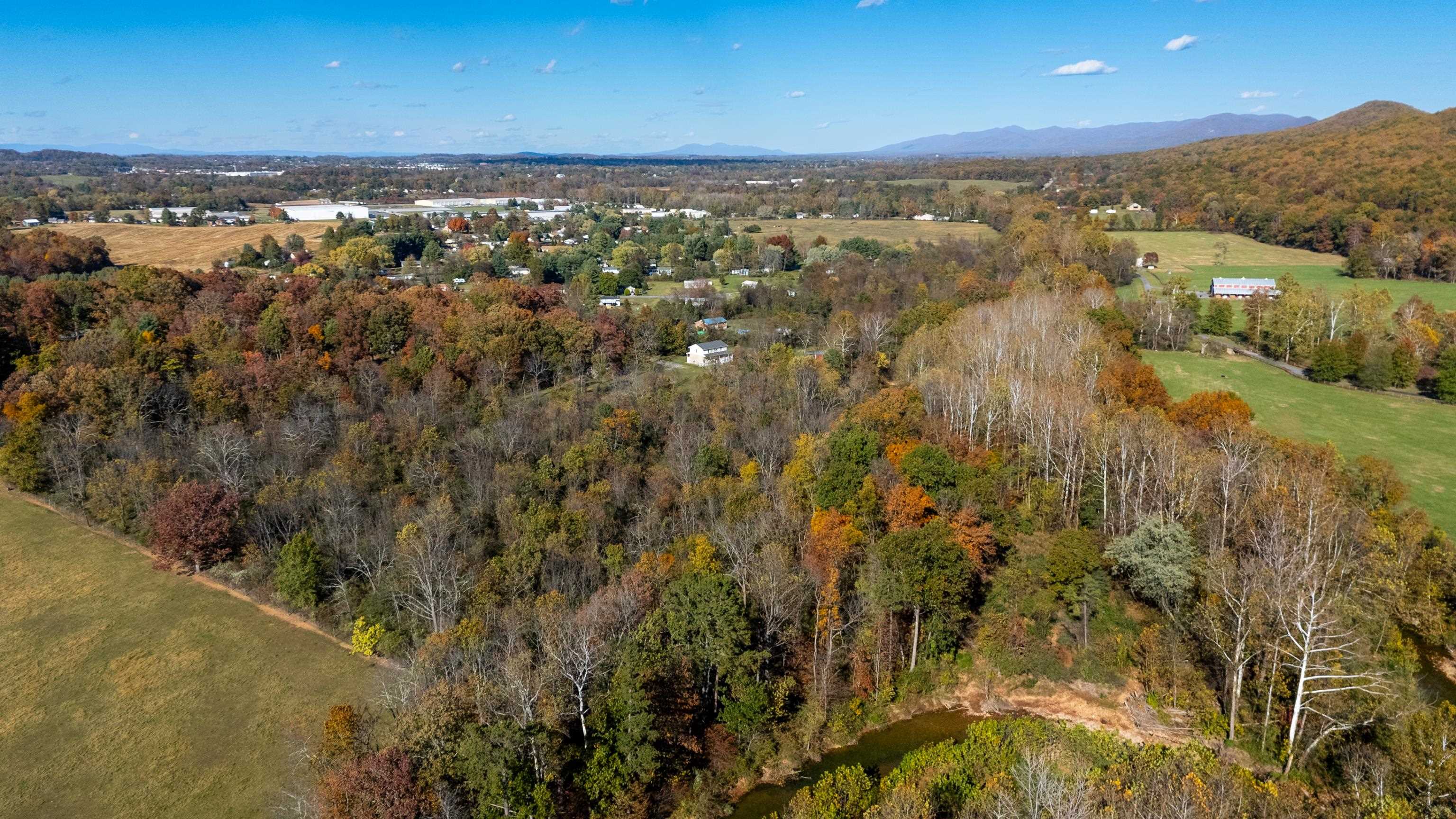 57 THOMAS DR, LYNDHURST, Virginia 22952, 5 Bedrooms Bedrooms, ,2 BathroomsBathrooms,Residential,57 THOMAS DR,670495 MLS # 670495 57 THOMAS DR, LYNDHURST, Virginia 22952, 5 Bedrooms Bedrooms, ,2 BathroomsBathrooms,Residential,57 THOMAS DR,670495 MLS # 670495