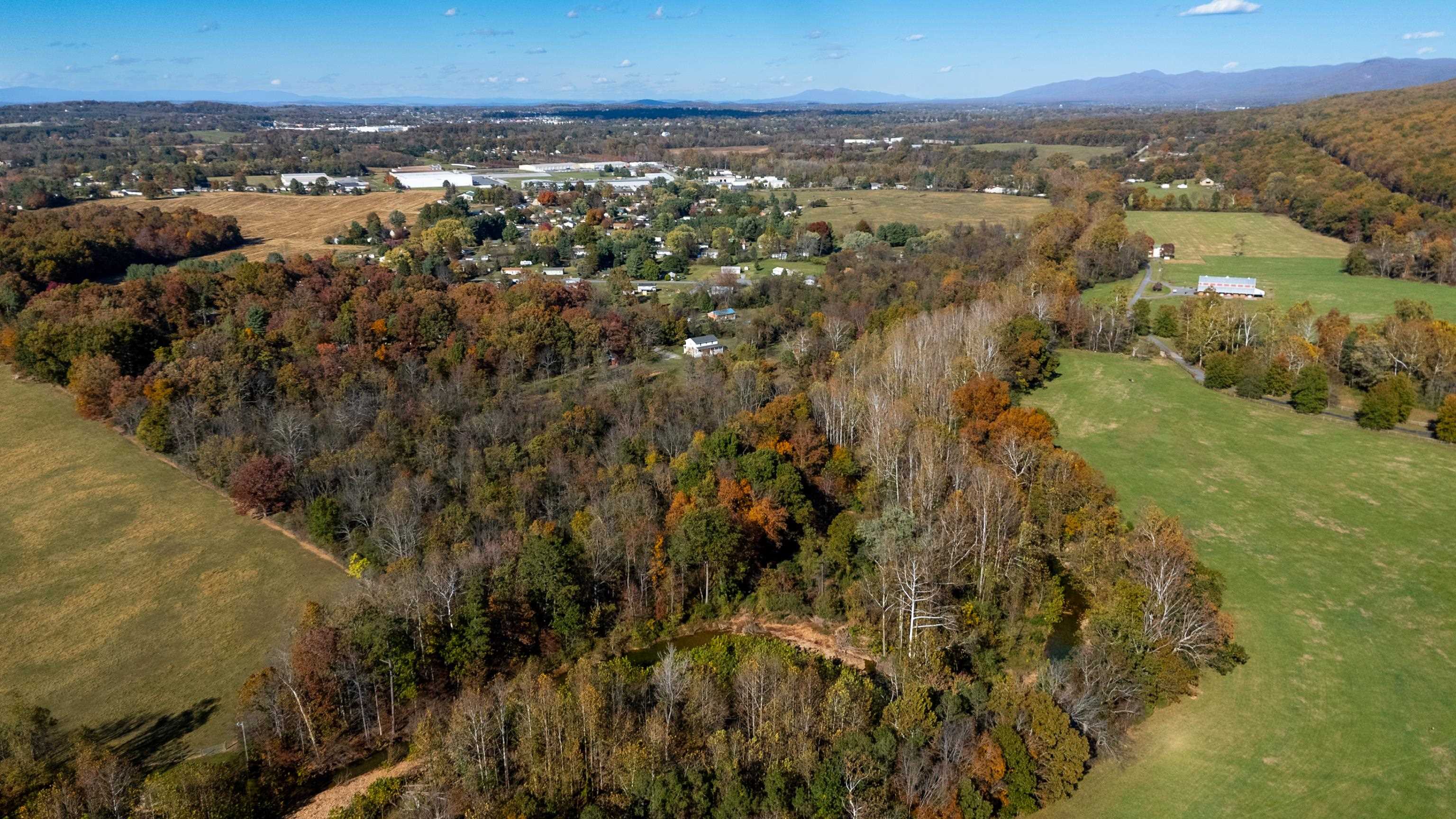 57 THOMAS DR, LYNDHURST, Virginia 22952, 5 Bedrooms Bedrooms, ,2 BathroomsBathrooms,Residential,57 THOMAS DR,670495 MLS # 670495 57 THOMAS DR, LYNDHURST, Virginia 22952, 5 Bedrooms Bedrooms, ,2 BathroomsBathrooms,Residential,57 THOMAS DR,670495 MLS # 670495