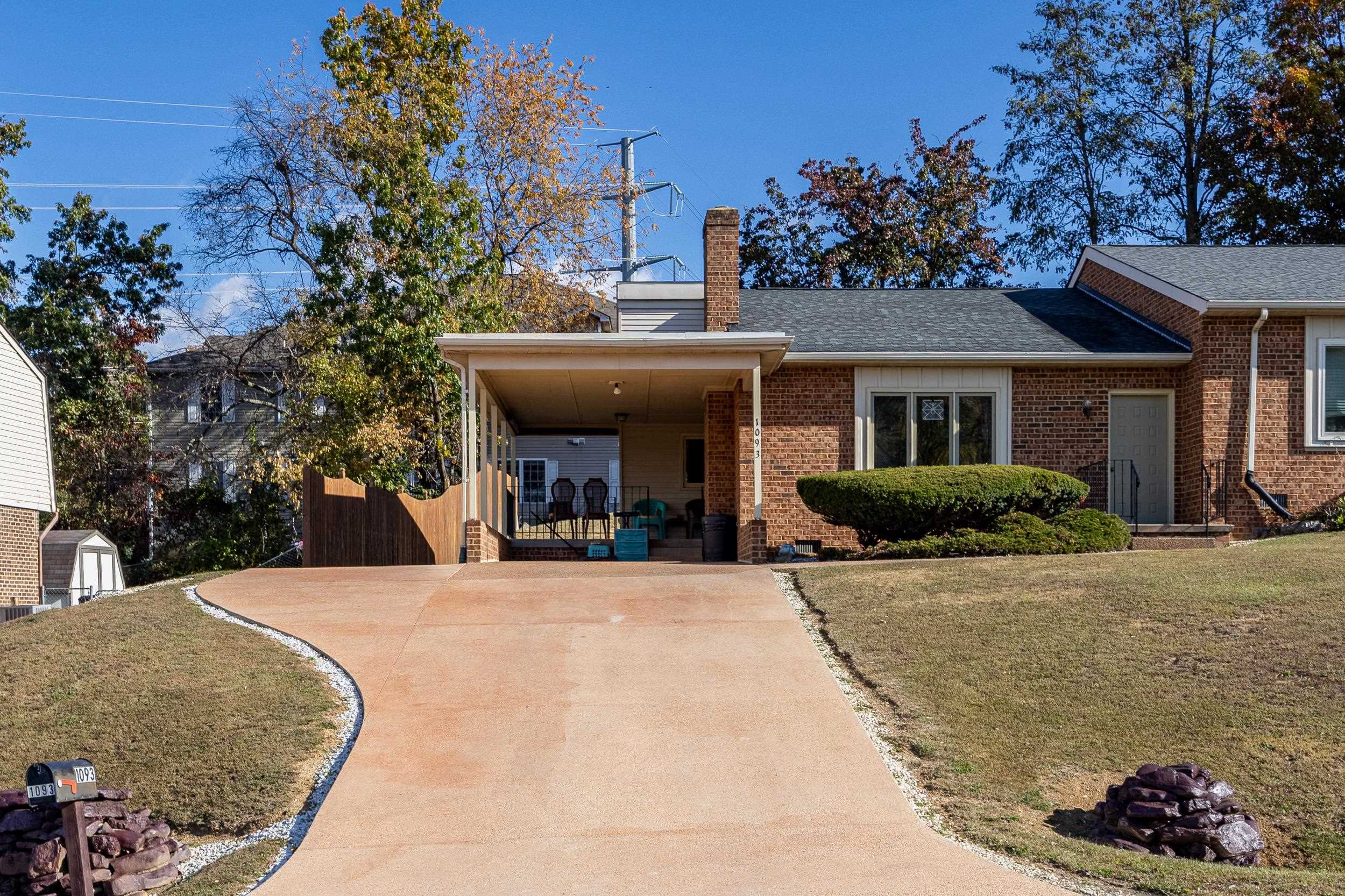 1093 ROSEDALE DR, ROCKINGHAM, Virginia 22801, 2 Bedrooms Bedrooms, ,1 BathroomBathrooms,Residential,1093 ROSEDALE DR,670503 MLS # 670503 1093 ROSEDALE DR, ROCKINGHAM, Virginia 22801, 2 Bedrooms Bedrooms, ,1 BathroomBathrooms,Residential,1093 ROSEDALE DR,670503 MLS # 670503