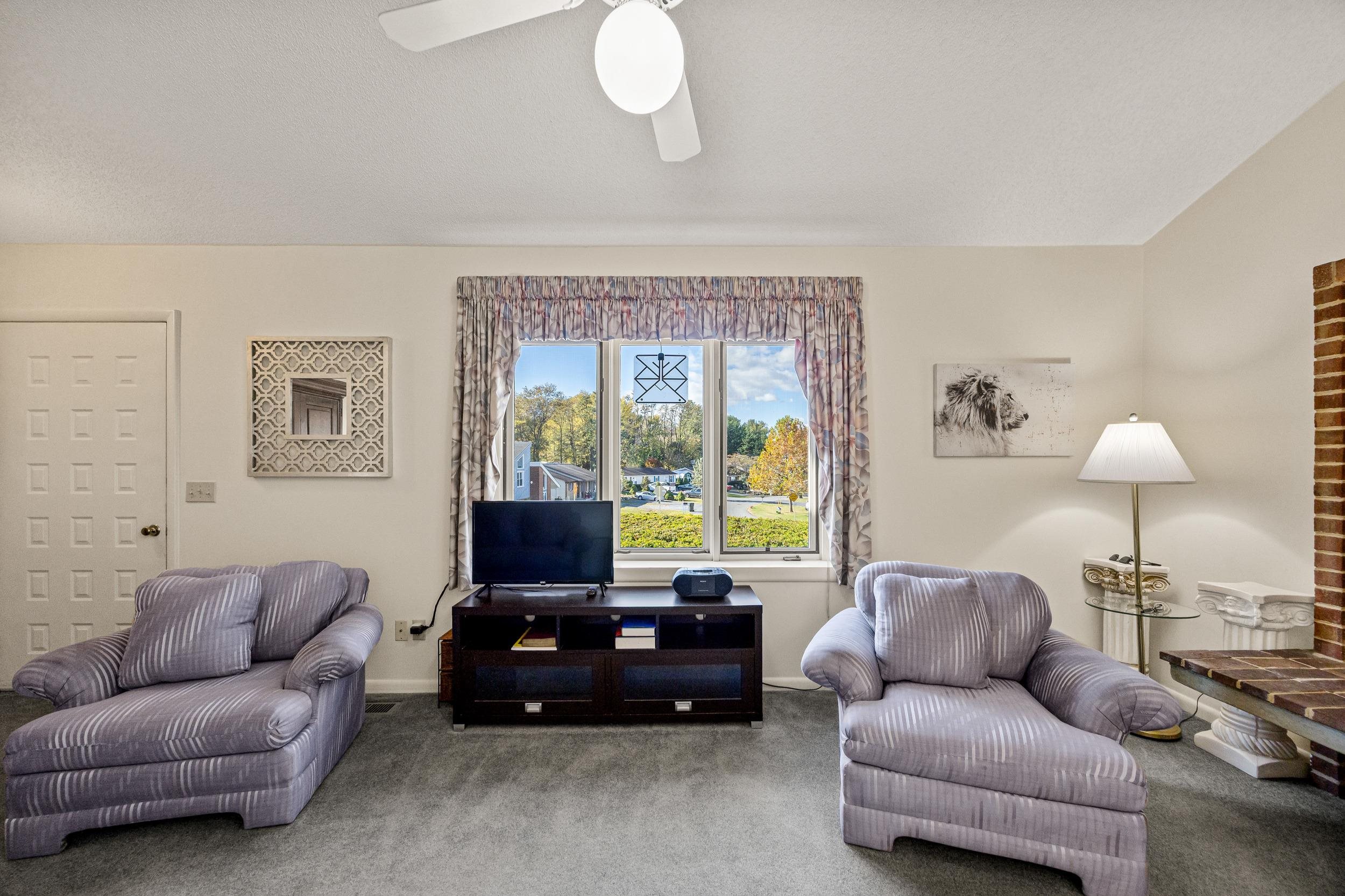 1093 ROSEDALE DR, ROCKINGHAM, Virginia 22801, 2 Bedrooms Bedrooms, ,1 BathroomBathrooms,Residential,1093 ROSEDALE DR,670503 MLS # 670503 1093 ROSEDALE DR, ROCKINGHAM, Virginia 22801, 2 Bedrooms Bedrooms, ,1 BathroomBathrooms,Residential,1093 ROSEDALE DR,670503 MLS # 670503