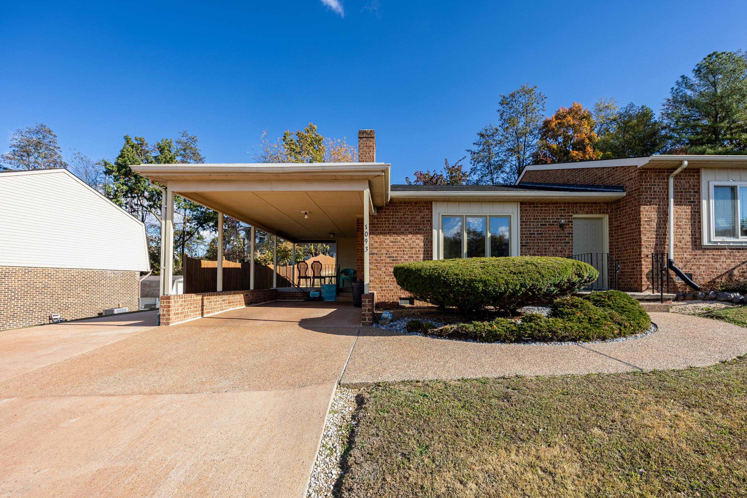 1093 ROSEDALE DR, ROCKINGHAM, Virginia 22801, 2 Bedrooms Bedrooms, ,1 BathroomBathrooms,Residential,1093 ROSEDALE DR,670503 MLS # 670503 1093 ROSEDALE DR, ROCKINGHAM, Virginia 22801, 2 Bedrooms Bedrooms, ,1 BathroomBathrooms,Residential,1093 ROSEDALE DR,670503 MLS # 670503