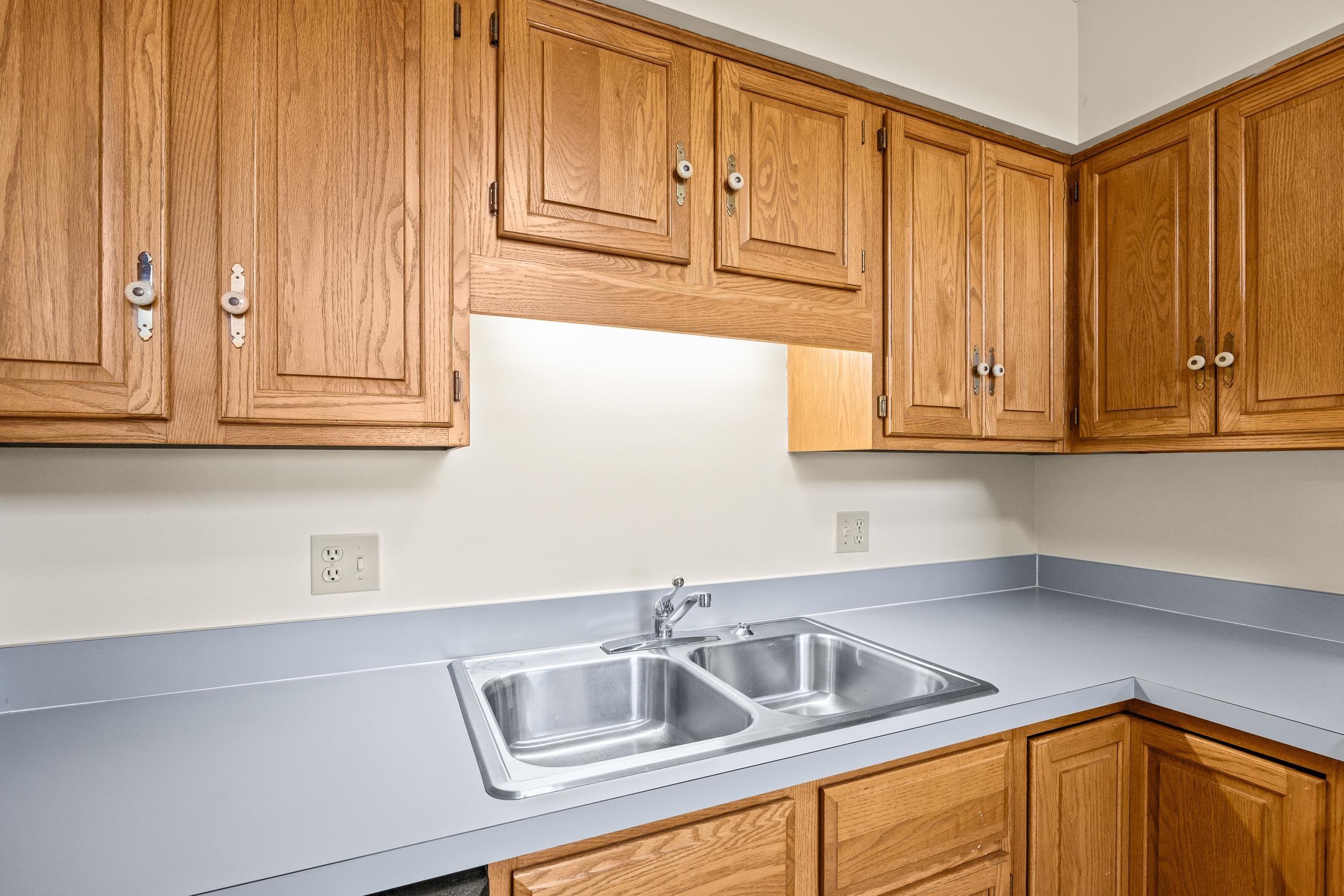 1093 ROSEDALE DR, ROCKINGHAM, Virginia 22801, 2 Bedrooms Bedrooms, ,1 BathroomBathrooms,Residential,1093 ROSEDALE DR,670503 MLS # 670503 1093 ROSEDALE DR, ROCKINGHAM, Virginia 22801, 2 Bedrooms Bedrooms, ,1 BathroomBathrooms,Residential,1093 ROSEDALE DR,670503 MLS # 670503