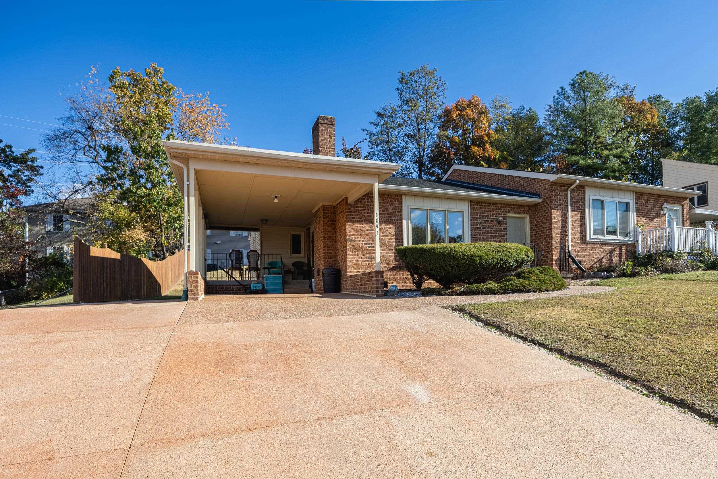 1093 ROSEDALE DR, ROCKINGHAM, Virginia 22801, 2 Bedrooms Bedrooms, ,1 BathroomBathrooms,Residential,1093 ROSEDALE DR,670503 MLS # 670503 1093 ROSEDALE DR, ROCKINGHAM, Virginia 22801, 2 Bedrooms Bedrooms, ,1 BathroomBathrooms,Residential,1093 ROSEDALE DR,670503 MLS # 670503