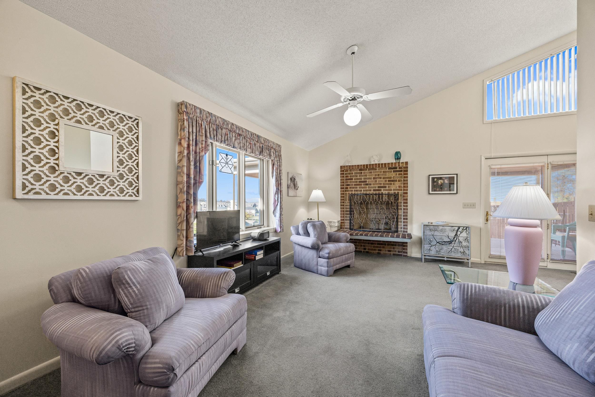 1093 ROSEDALE DR, ROCKINGHAM, Virginia 22801, 2 Bedrooms Bedrooms, ,1 BathroomBathrooms,Residential,1093 ROSEDALE DR,670503 MLS # 670503 1093 ROSEDALE DR, ROCKINGHAM, Virginia 22801, 2 Bedrooms Bedrooms, ,1 BathroomBathrooms,Residential,1093 ROSEDALE DR,670503 MLS # 670503