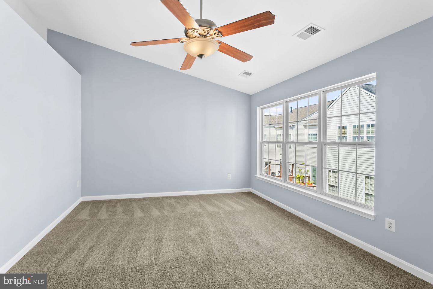 12917 WOOD CRESCENT CIR, HERNDON, Virginia 20171, 3 Bedrooms Bedrooms, ,3 BathroomsBathrooms,Residential,For sale,12917 WOOD CRESCENT CIR,VAFX2266490 MLS # VAFX2266490 12917 WOOD CRESCENT CIR, HERNDON, Virginia 20171, 3 Bedrooms Bedrooms, ,3 BathroomsBathrooms,Residential,For sale,12917 WOOD CRESCENT CIR,VAFX2266490 MLS # VAFX2266490