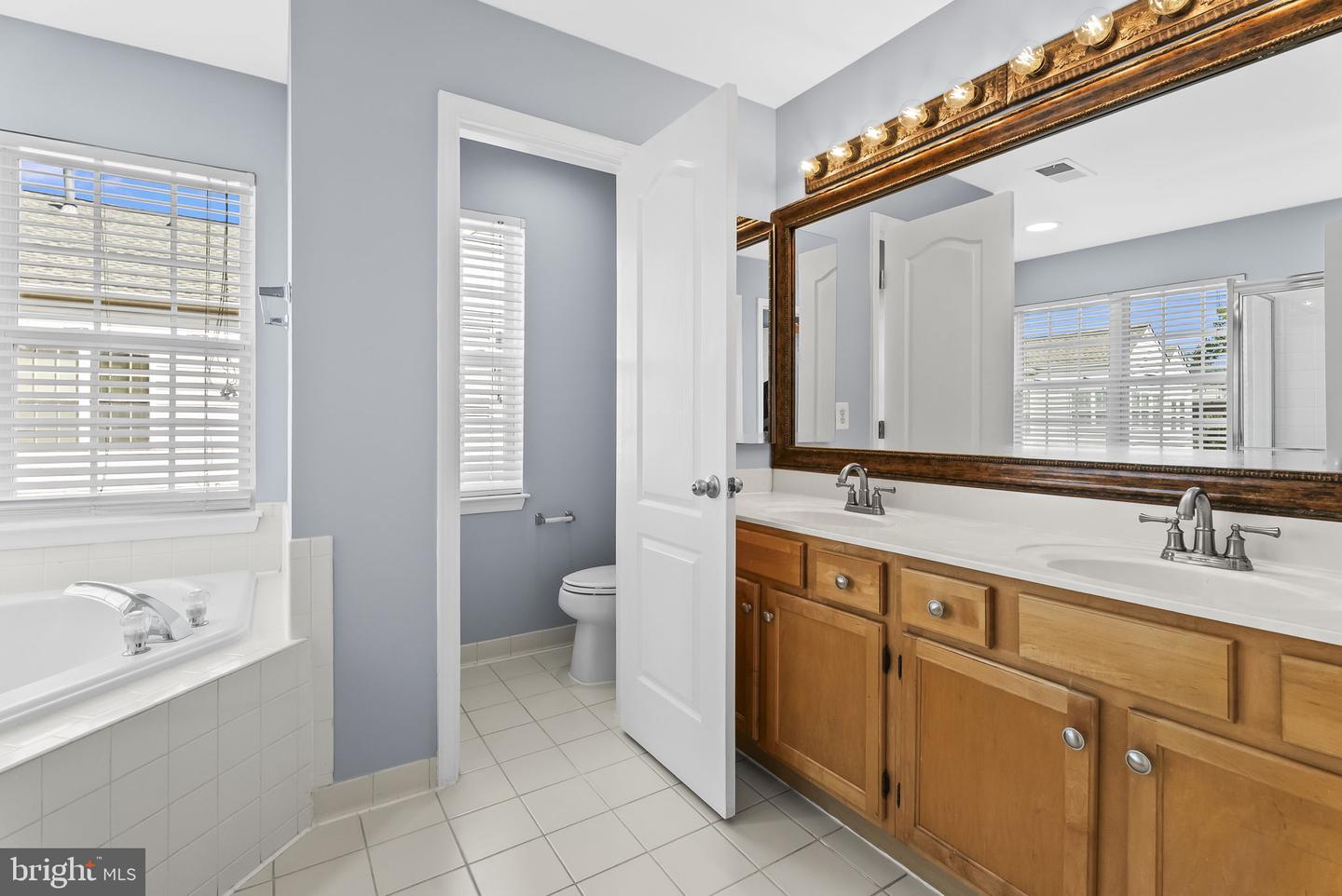 12917 WOOD CRESCENT CIR, HERNDON, Virginia 20171, 3 Bedrooms Bedrooms, ,3 BathroomsBathrooms,Residential,For sale,12917 WOOD CRESCENT CIR,VAFX2266490 MLS # VAFX2266490 12917 WOOD CRESCENT CIR, HERNDON, Virginia 20171, 3 Bedrooms Bedrooms, ,3 BathroomsBathrooms,Residential,For sale,12917 WOOD CRESCENT CIR,VAFX2266490 MLS # VAFX2266490