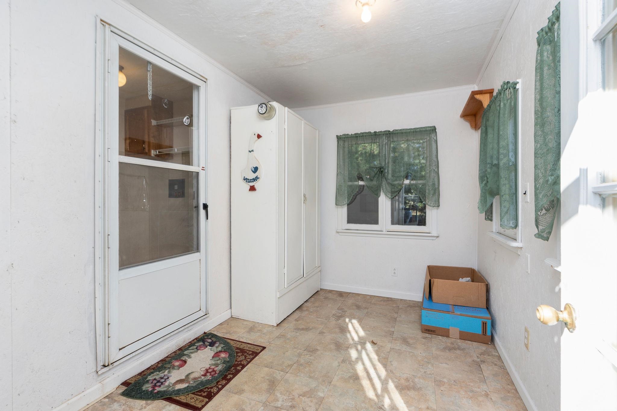 775 NEW HOPE RD, STAUNTON, Virginia 24401, 3 Bedrooms Bedrooms, ,2 BathroomsBathrooms,Residential,775 NEW HOPE RD,670513 MLS # 670513 775 NEW HOPE RD, STAUNTON, Virginia 24401, 3 Bedrooms Bedrooms, ,2 BathroomsBathrooms,Residential,775 NEW HOPE RD,670513 MLS # 670513