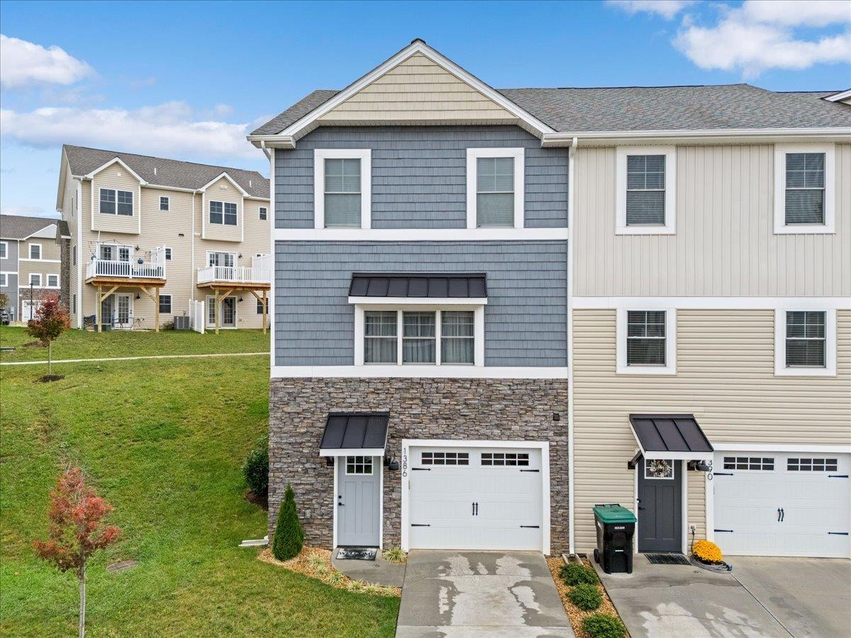 1386 PALOMINO TRL, ROCKINGHAM, Virginia 22801, 3 Bedrooms Bedrooms, ,2 BathroomsBathrooms,Residential,1386 PALOMINO TRL,670518 MLS # 670518 1386 PALOMINO TRL, ROCKINGHAM, Virginia 22801, 3 Bedrooms Bedrooms, ,2 BathroomsBathrooms,Residential,1386 PALOMINO TRL,670518 MLS # 670518