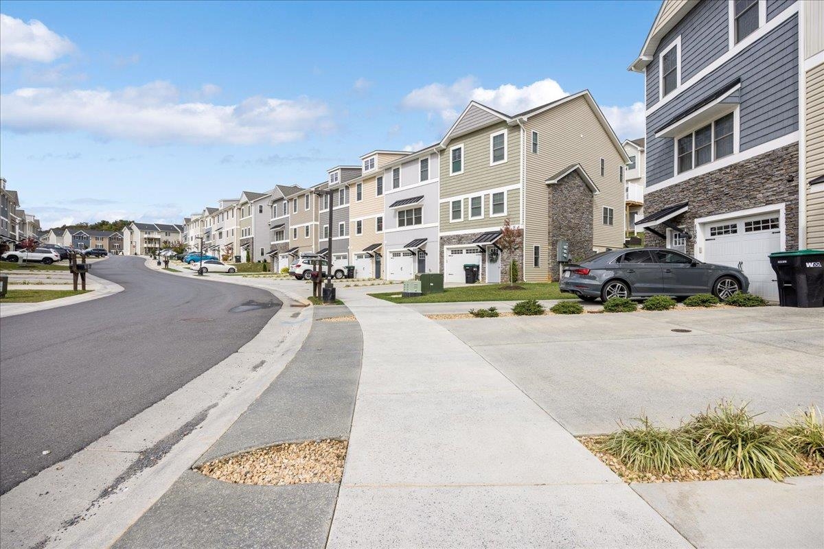 1386 PALOMINO TRL, ROCKINGHAM, Virginia 22801, 3 Bedrooms Bedrooms, ,2 BathroomsBathrooms,Residential,1386 PALOMINO TRL,670518 MLS # 670518 1386 PALOMINO TRL, ROCKINGHAM, Virginia 22801, 3 Bedrooms Bedrooms, ,2 BathroomsBathrooms,Residential,1386 PALOMINO TRL,670518 MLS # 670518