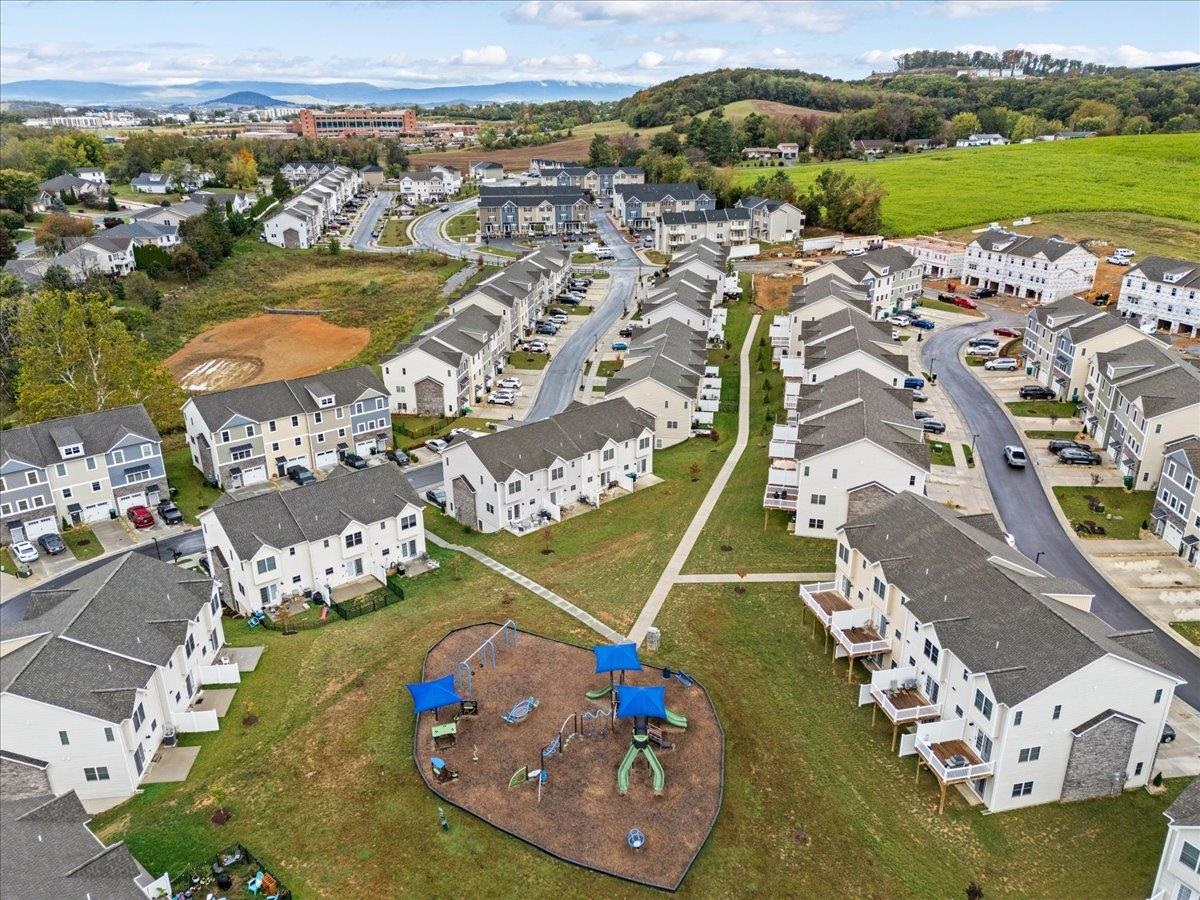 1386 PALOMINO TRL, ROCKINGHAM, Virginia 22801, 3 Bedrooms Bedrooms, ,2 BathroomsBathrooms,Residential,1386 PALOMINO TRL,670518 MLS # 670518 1386 PALOMINO TRL, ROCKINGHAM, Virginia 22801, 3 Bedrooms Bedrooms, ,2 BathroomsBathrooms,Residential,1386 PALOMINO TRL,670518 MLS # 670518