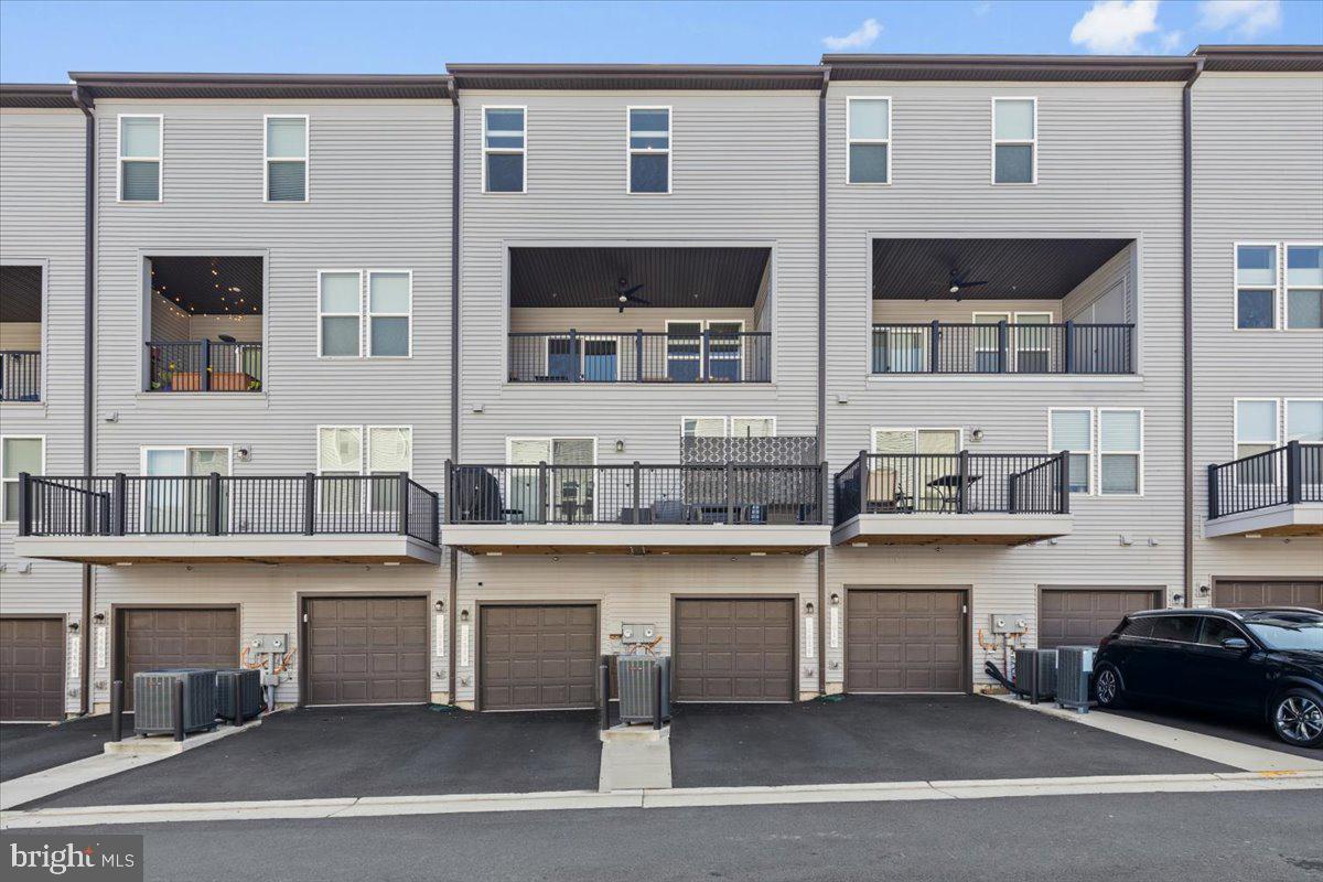 44614 WOLFHOUND SQ, ASHBURN, Virginia 20147, 3 Bedrooms Bedrooms, ,2 BathroomsBathrooms,Residential,For sale,44614 WOLFHOUND SQ,VALO2107526 MLS # VALO2107526 44614 WOLFHOUND SQ, ASHBURN, Virginia 20147, 3 Bedrooms Bedrooms, ,2 BathroomsBathrooms,Residential,For sale,44614 WOLFHOUND SQ,VALO2107526 MLS # VALO2107526